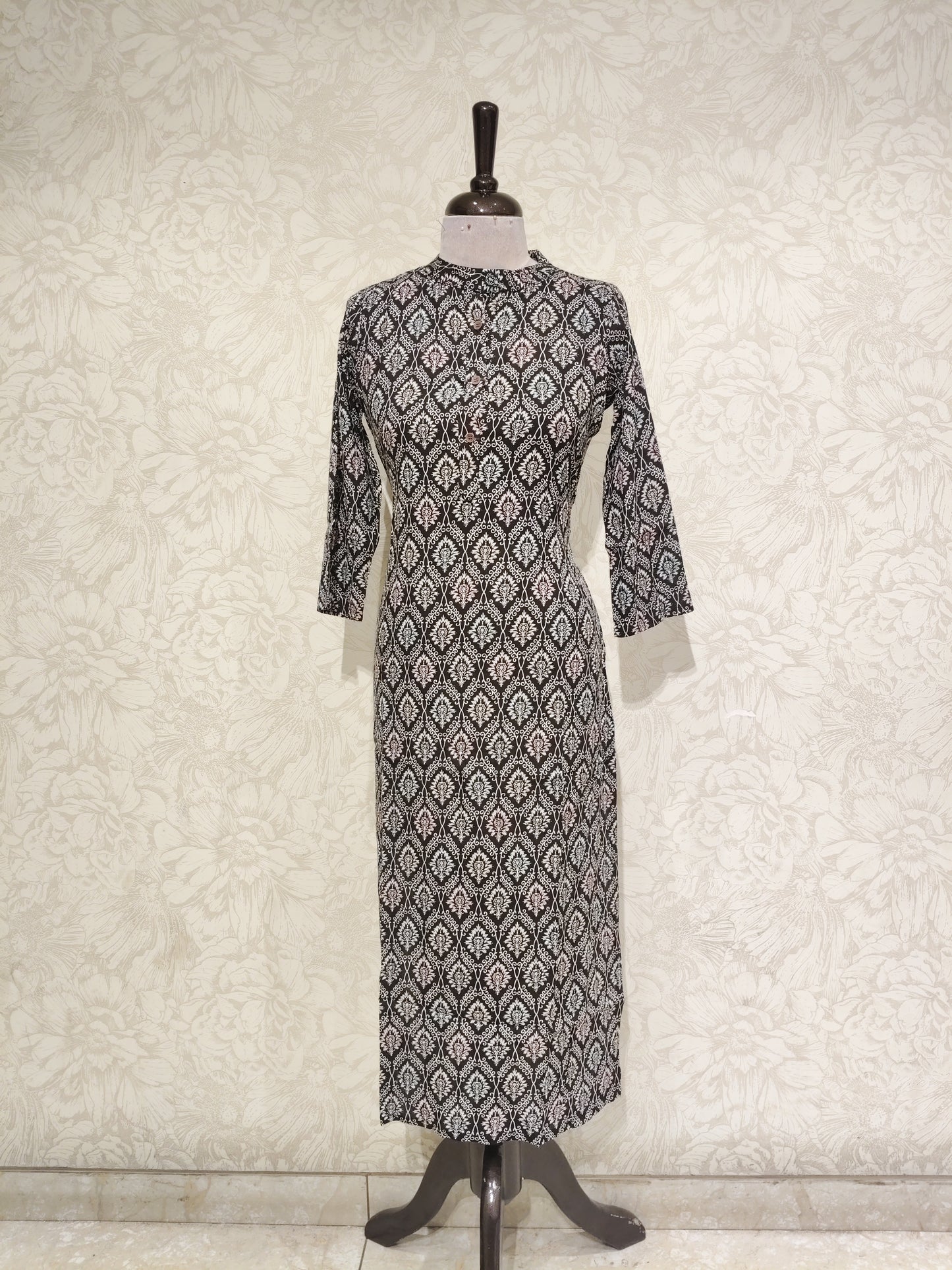 OFFER SALES TOP ONLY COLLECTIONS  - IHA 27844