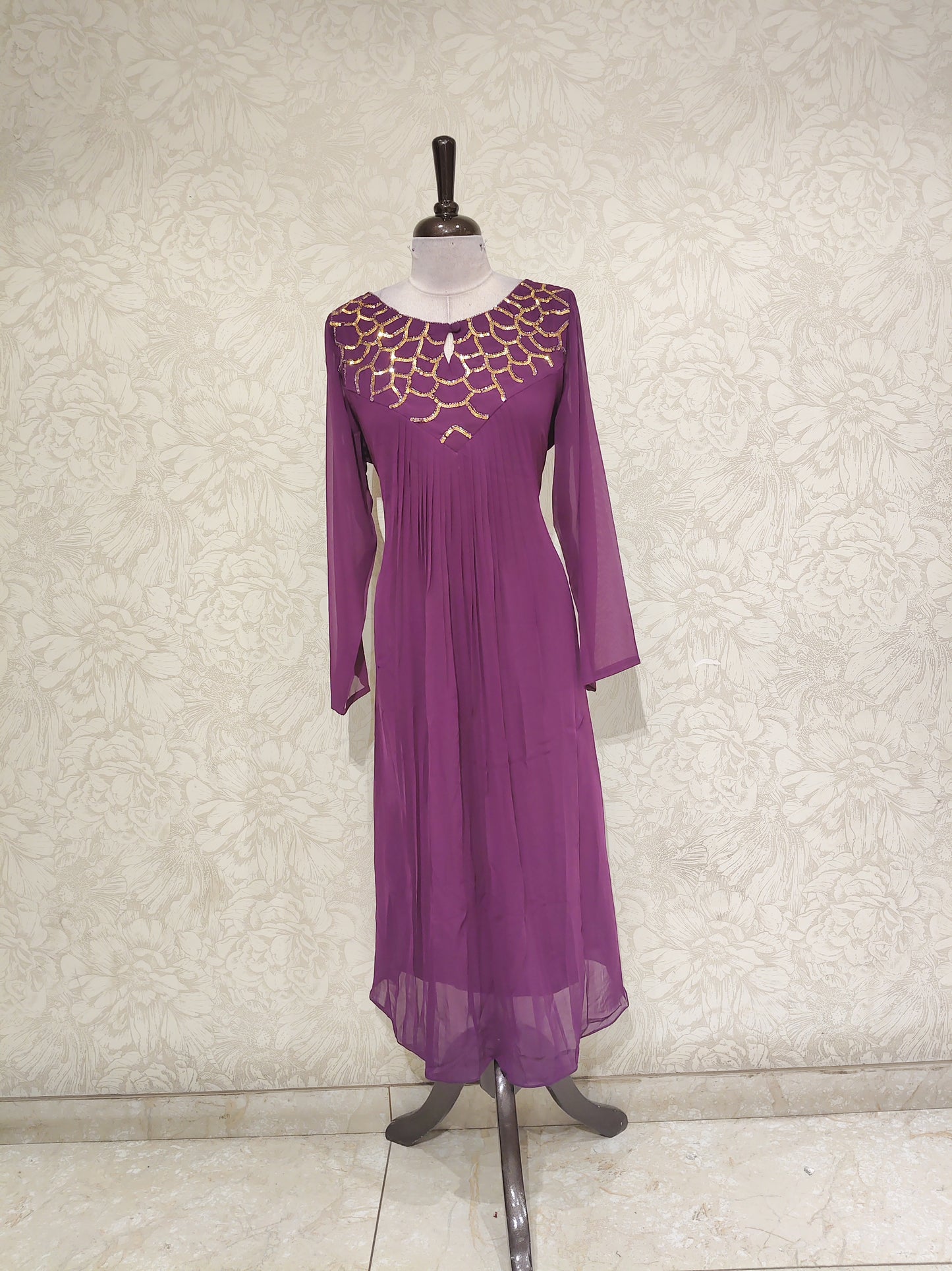 OFFER SALES TOP ONLY COLLECTIONS  - IHA 27845