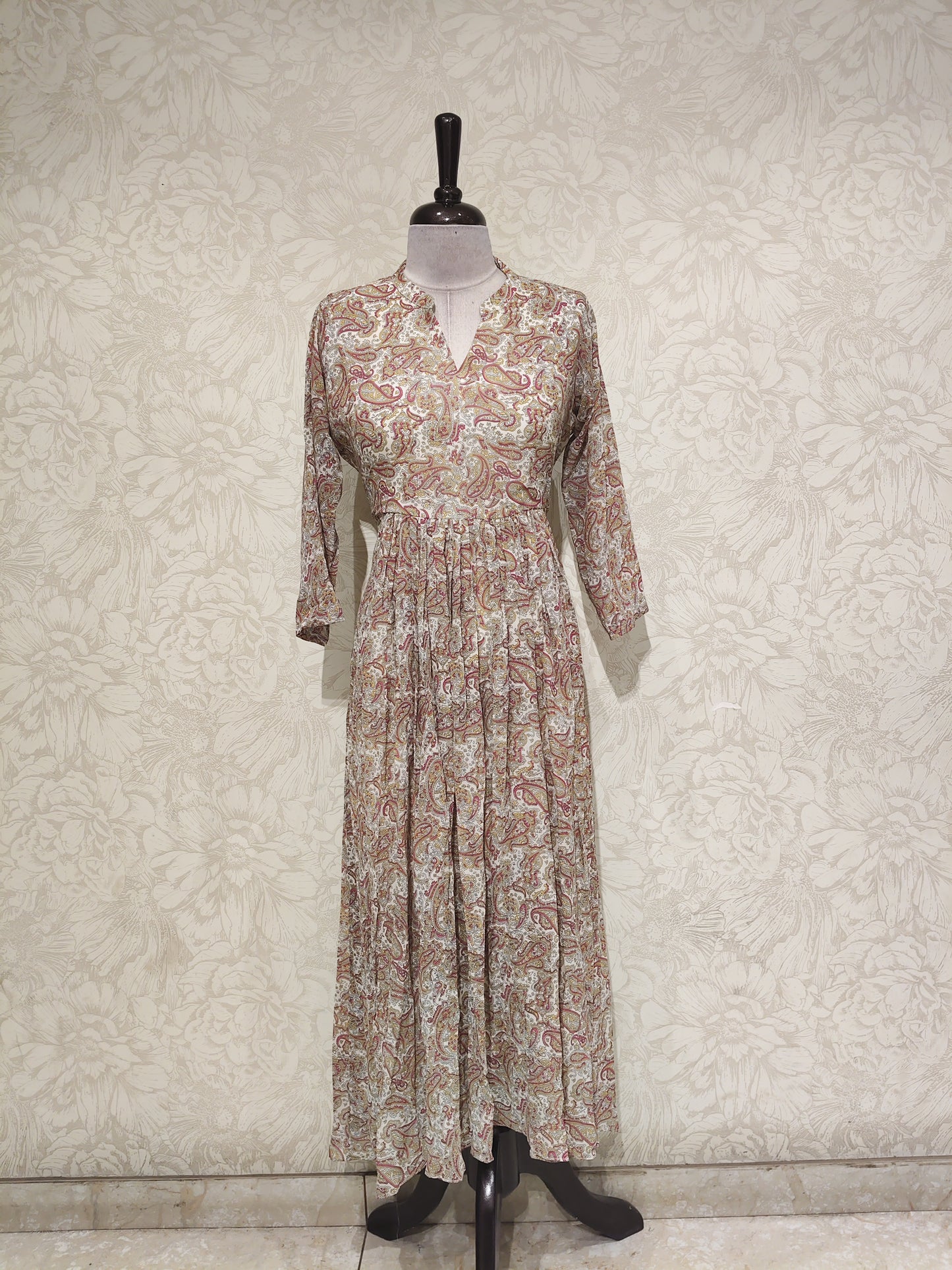 OFFER SALES TOP ONLY COLLECTIONS  - IHA 27844