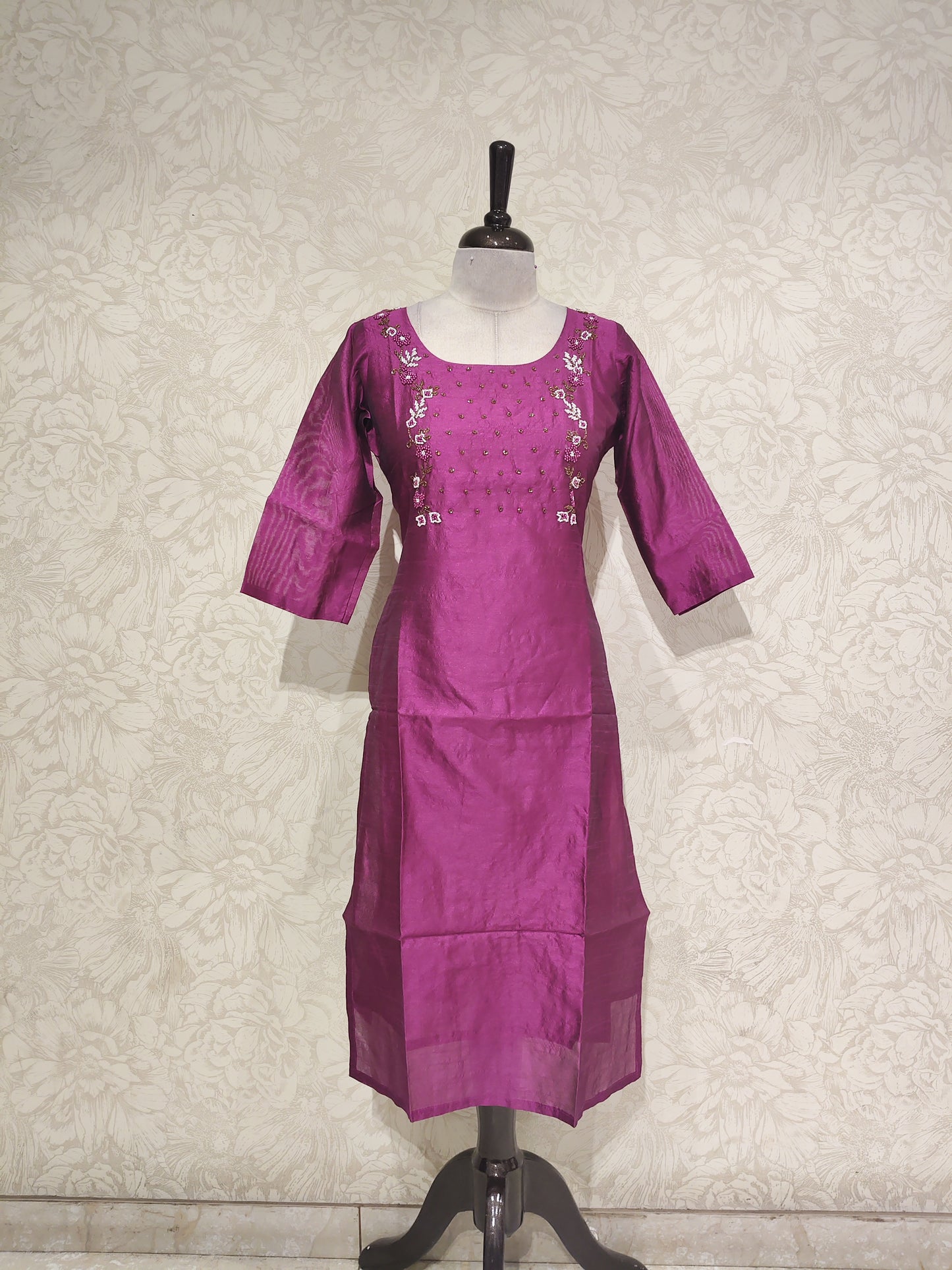 OFFER SALES TOP ONLY COLLECTIONS  - IHA 27844