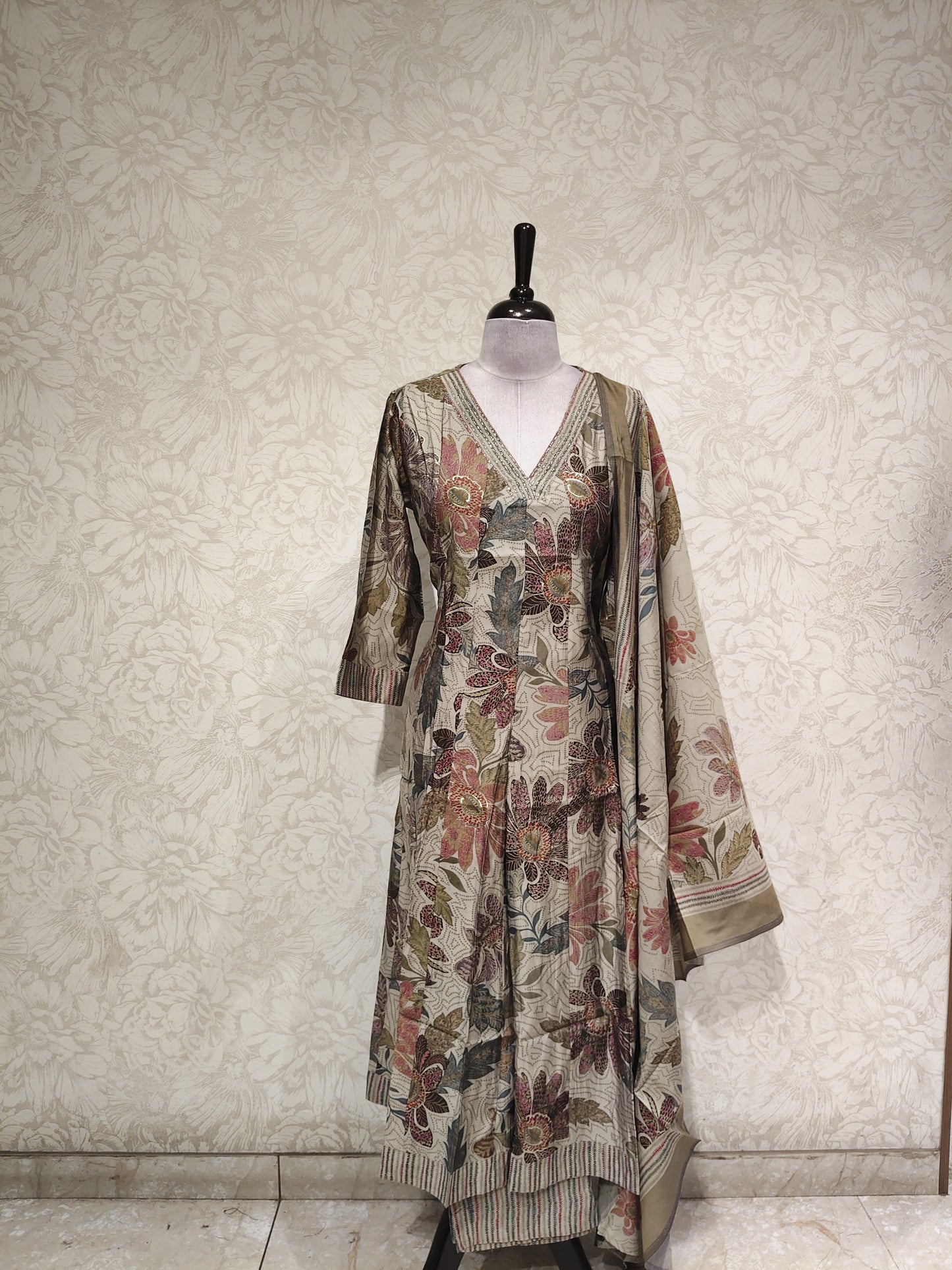 OFFER SALES TOP AND BOTTOM - IHA 27511