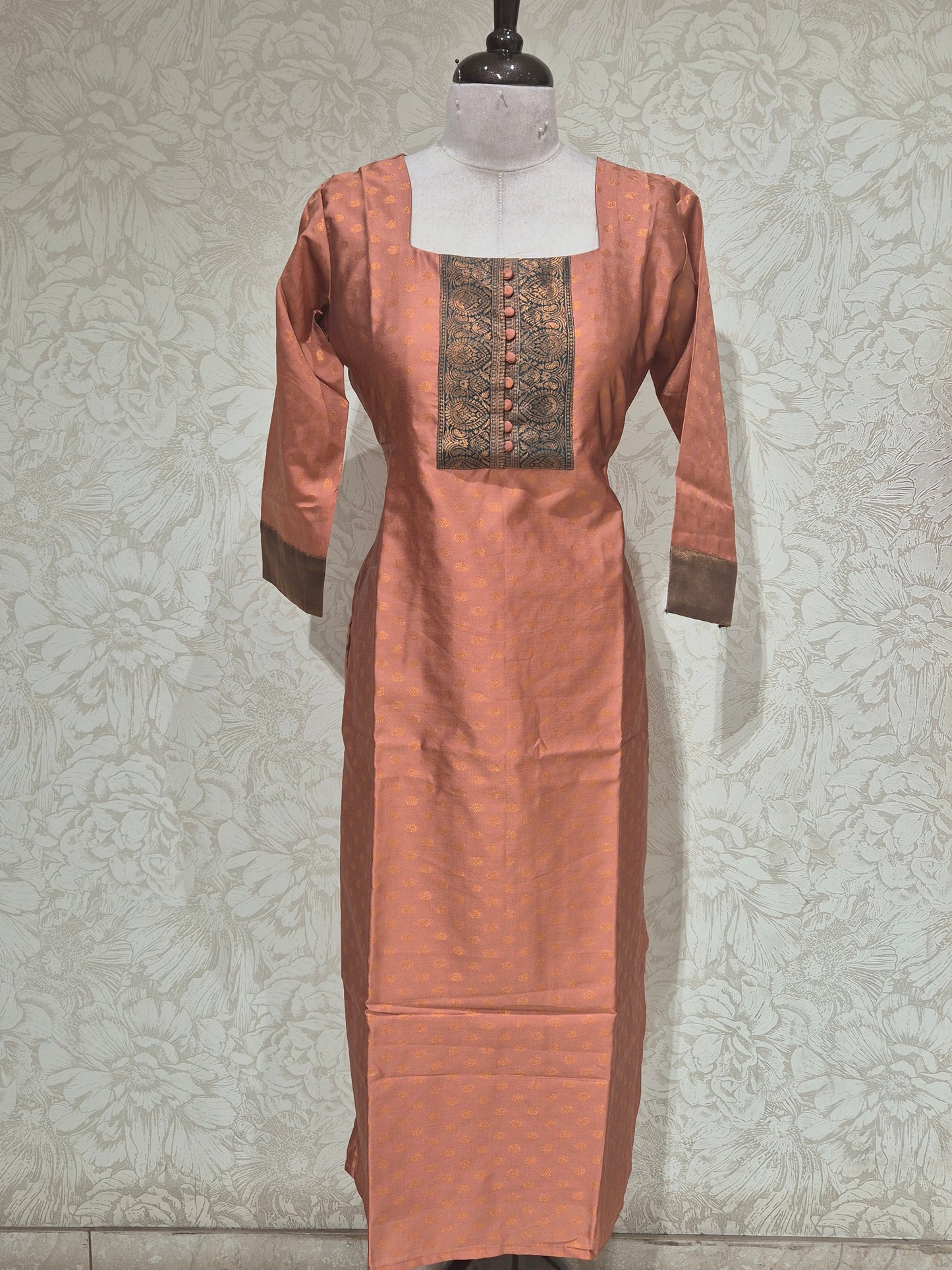 OFFER SALES TOPS COLLECTIONS - IHA 26847