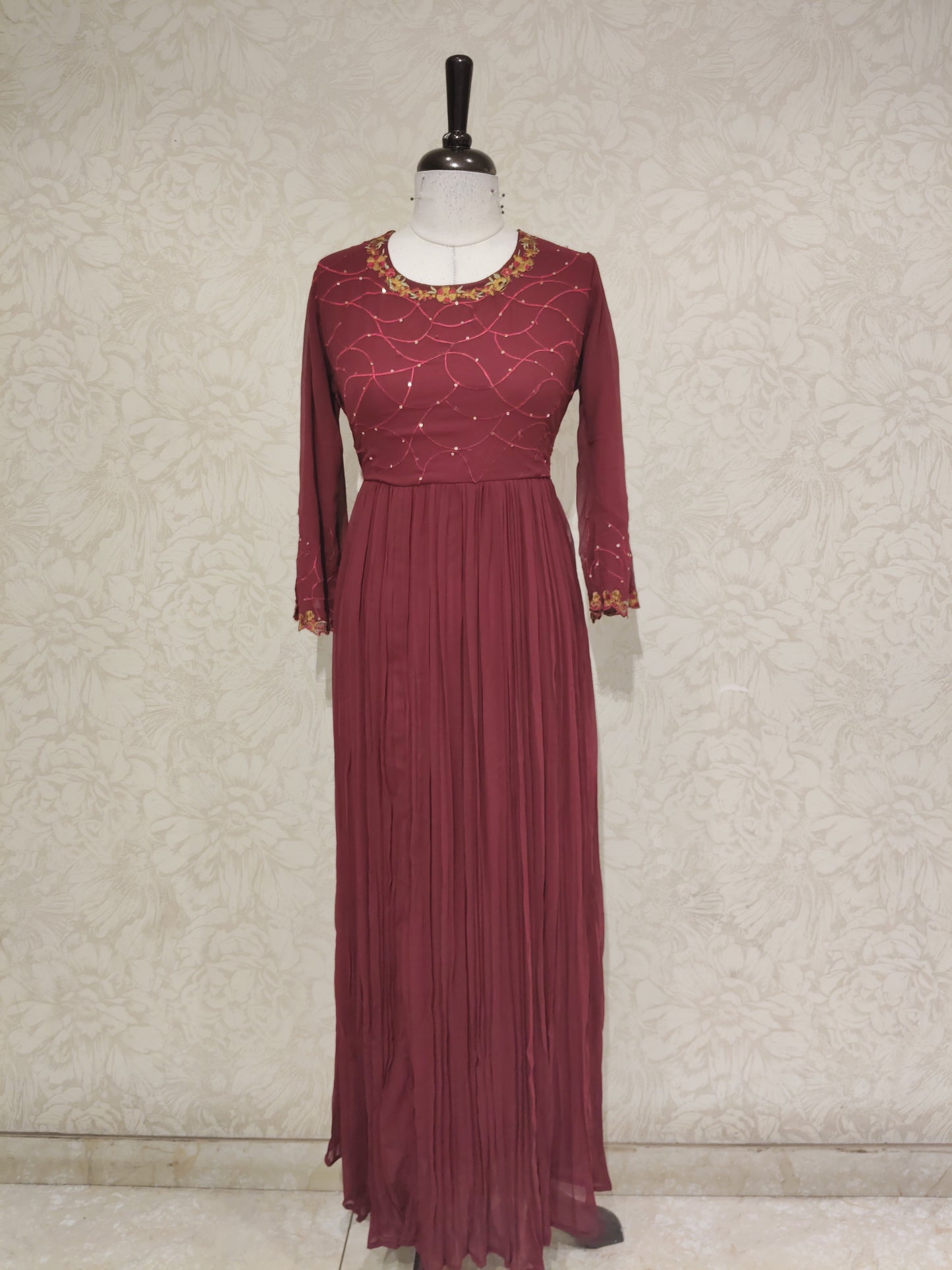 OFFER SALES TOP ONLY COLLECTIONS  - IHA 27844