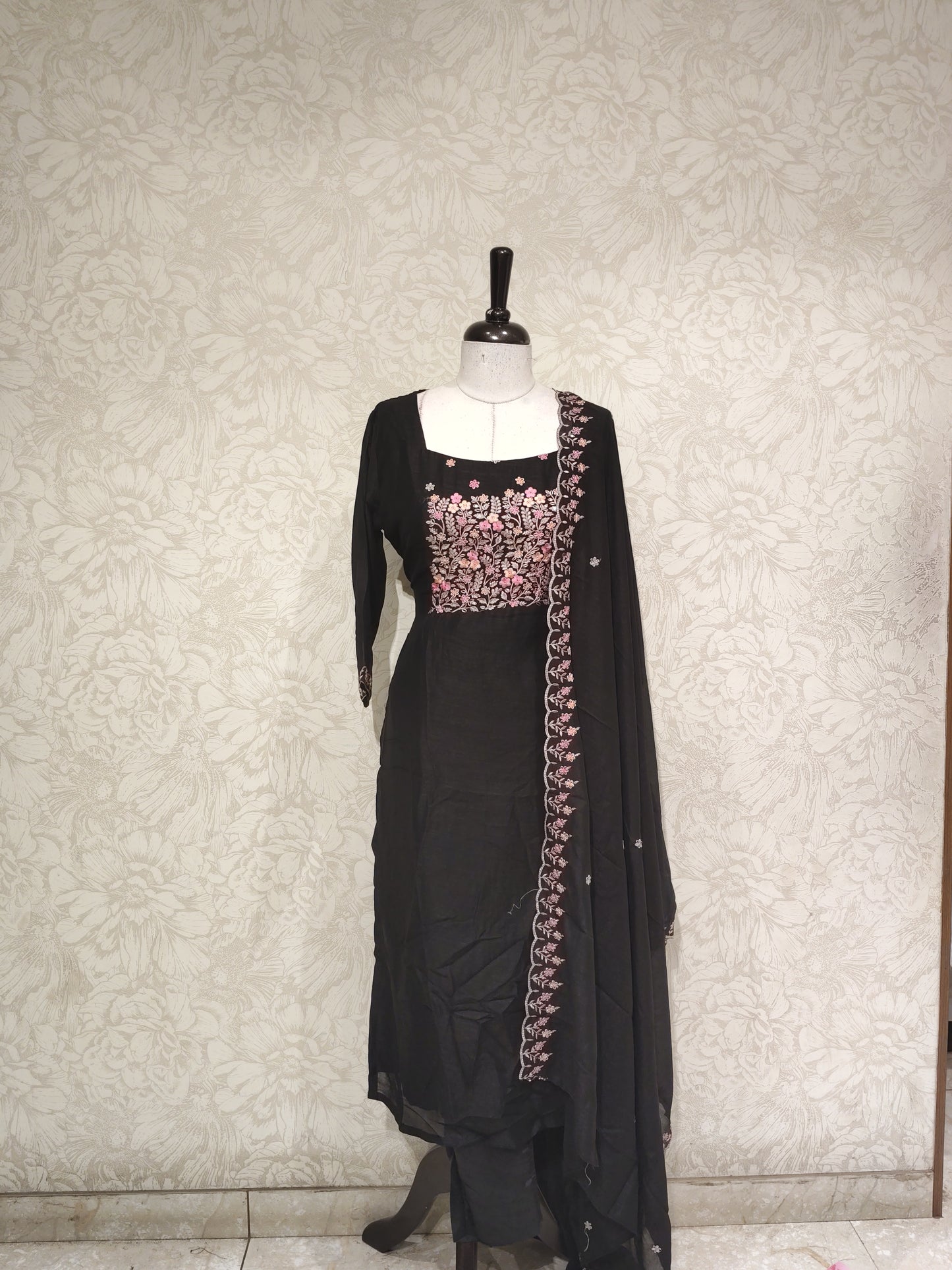 OFFER SALES TOP AND BOTTOM - IHA 27511