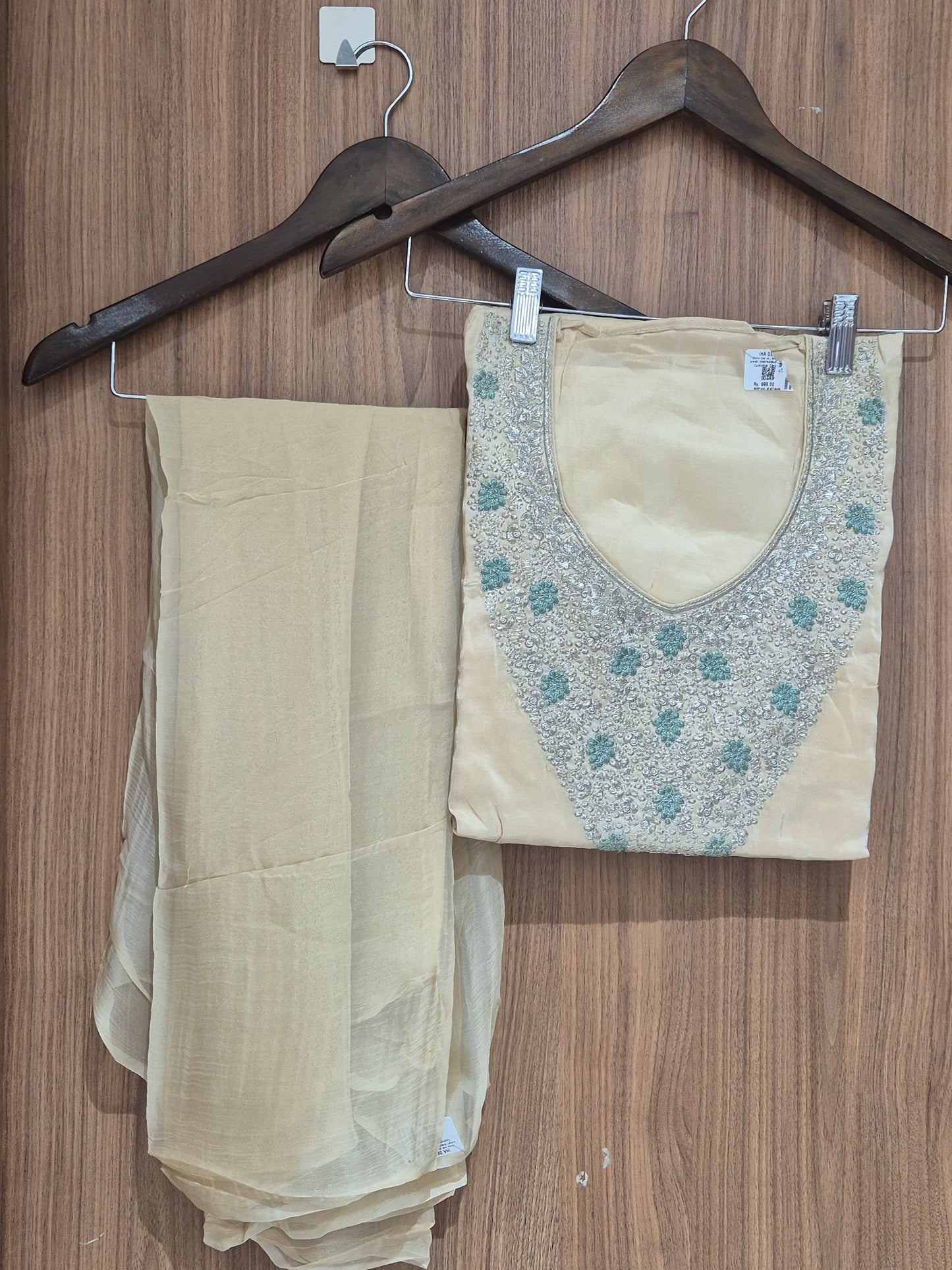 OFFER SALES UNSTITCHED SALWAR SUITS - IHA 26931