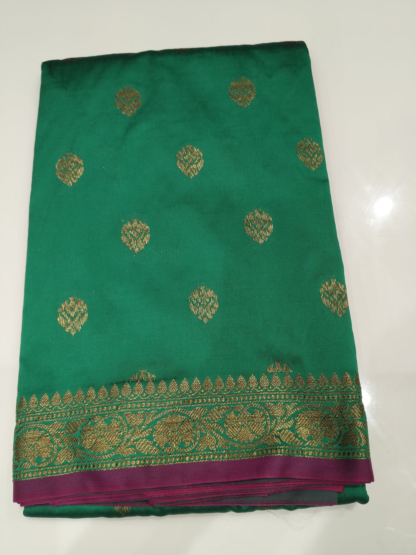 OFFER SALES SAREES - IHA 27601