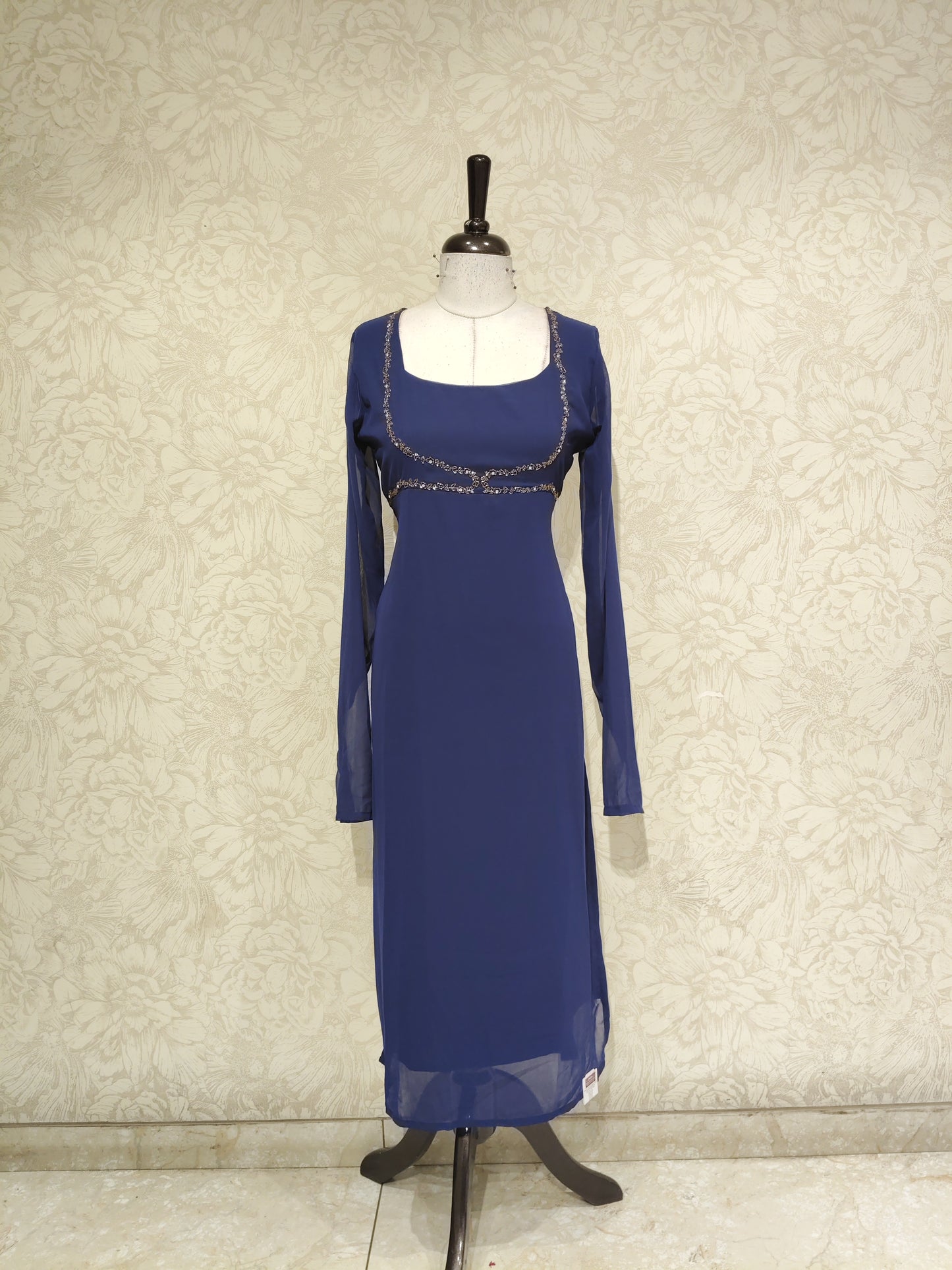 OFFER SALES TOP ONLY COLLECTIONS  - IHA 27845