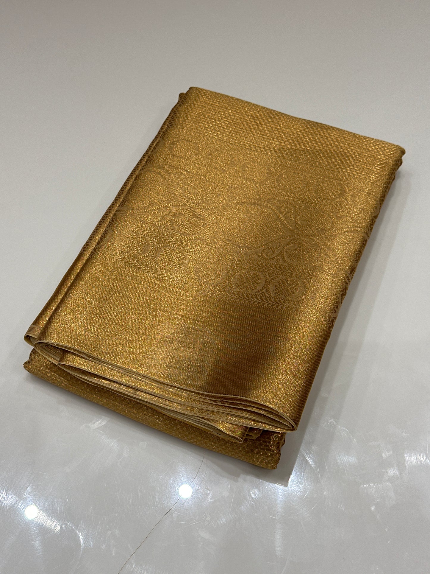 OFFER SALES SAREES - IHA 27178