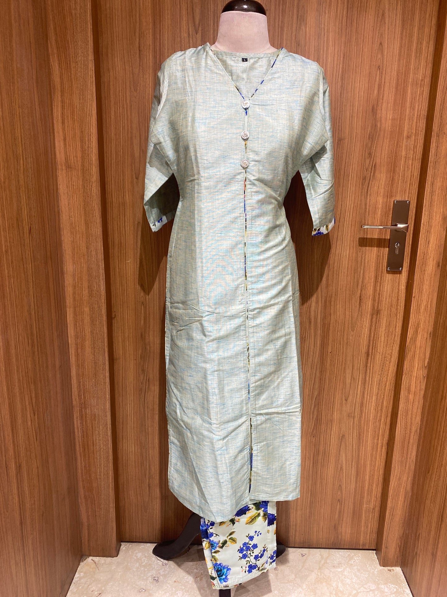 OFFER SALES TOP AND BOTTOM - IHA 27052