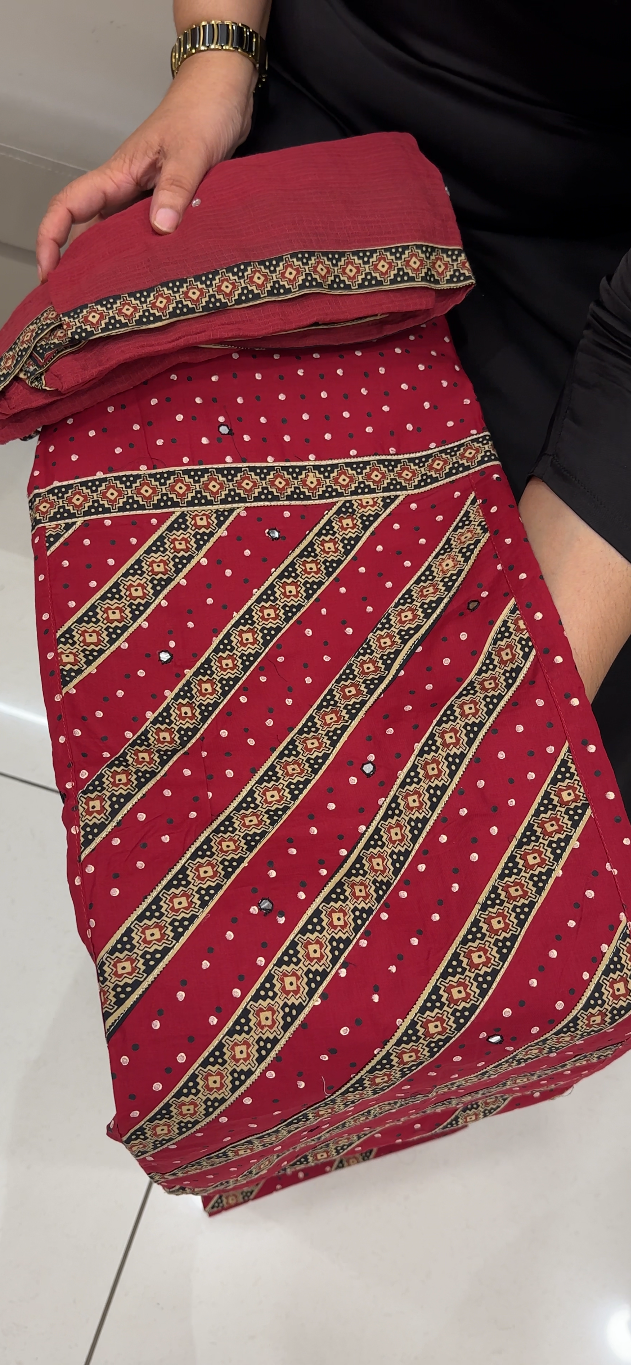 PRINTED COTTON UNSTITCHED SALWAR SUITS - IHA 28611