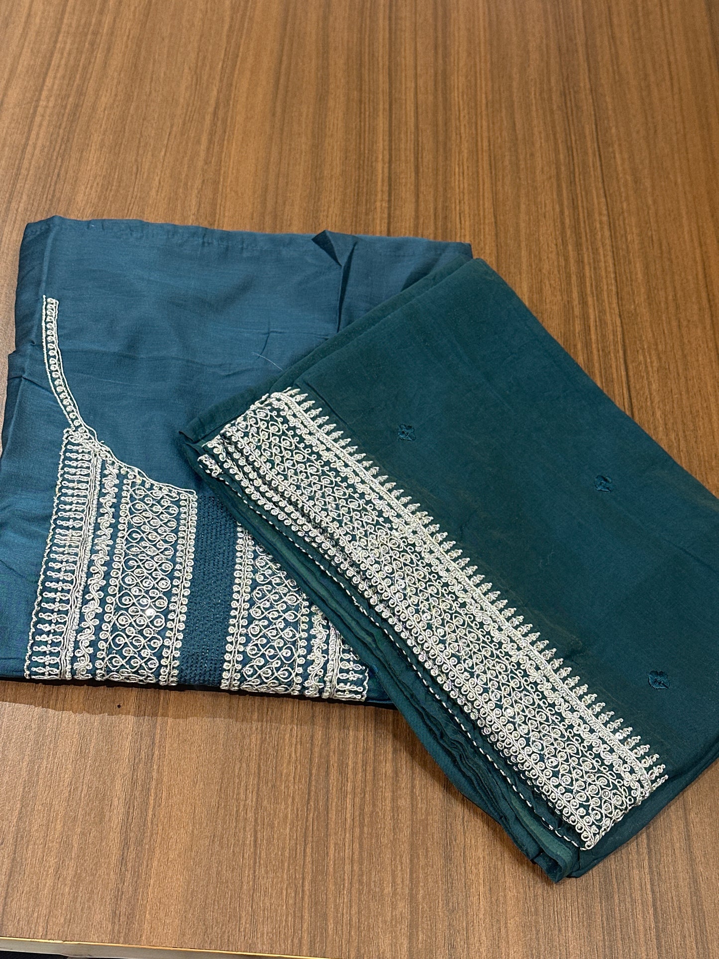 OFFER SALES UNSTITCHED SALWAR SUITS -  IHA 33861