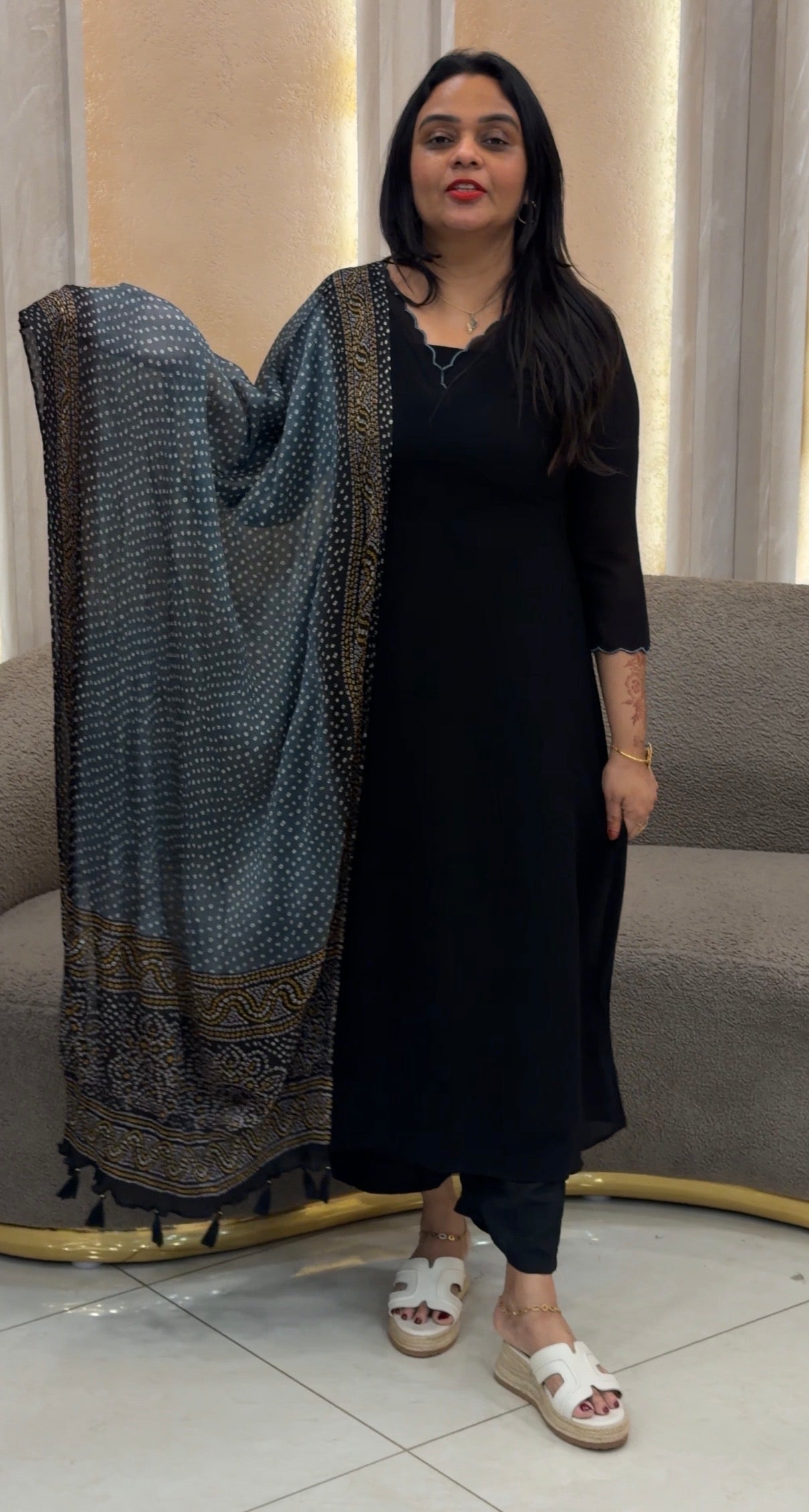 IHA'S IN-HOUSE ALINE TOP AND DUPATTA - IHA 33152