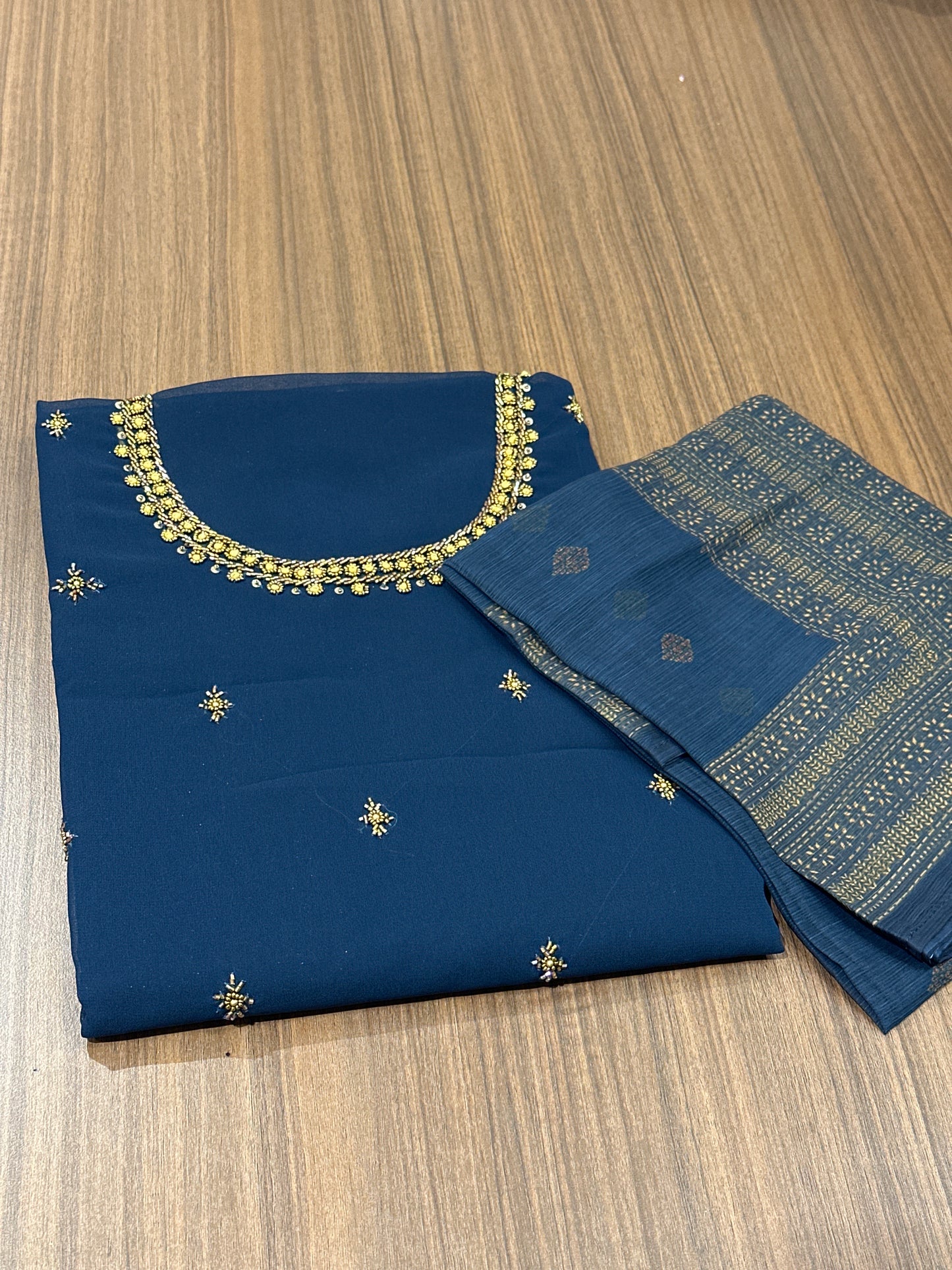 OFFER SALES UNSTITCHED SALWAR SUITS -  IHA 33853