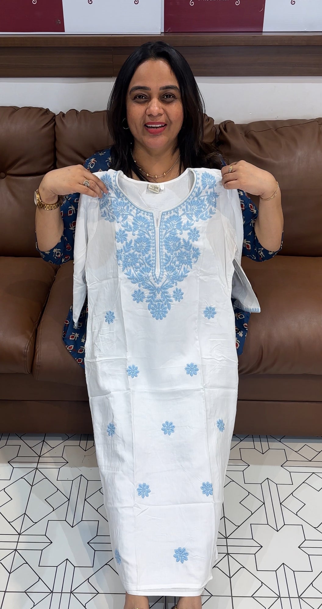 BUDGET BUY CHIKANKARI TOPS - IHA 27266