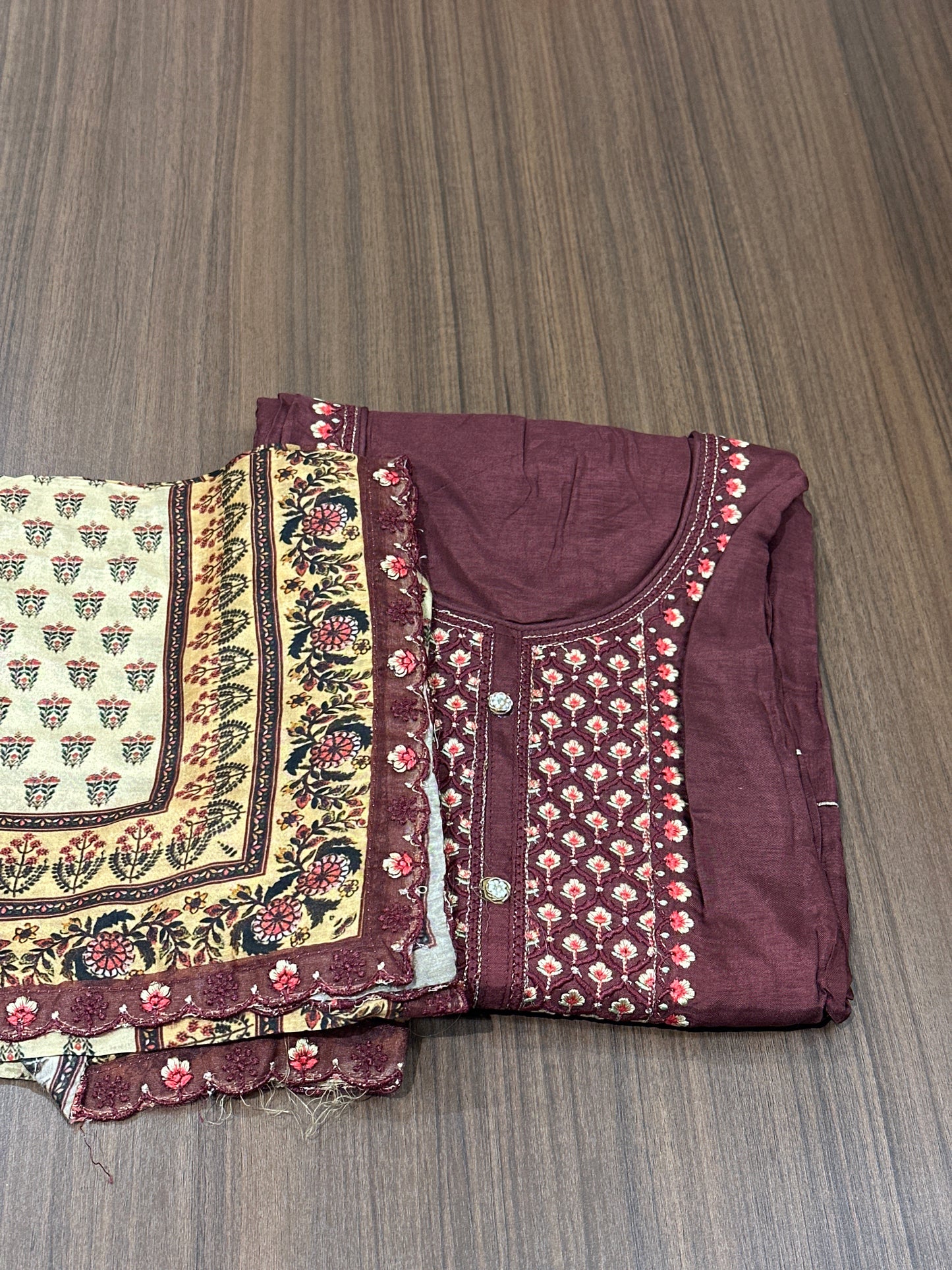 OFFER SALES UNSTITCHED SALWAR SUITS -  IHA 33920