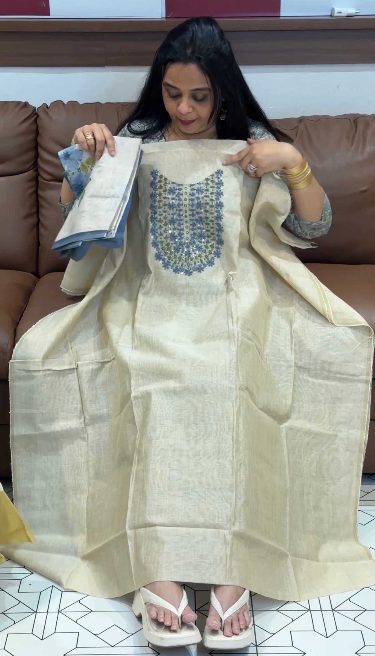 OFFER SALES UNSTITCHED SALWAR SUITS - IHA 34973