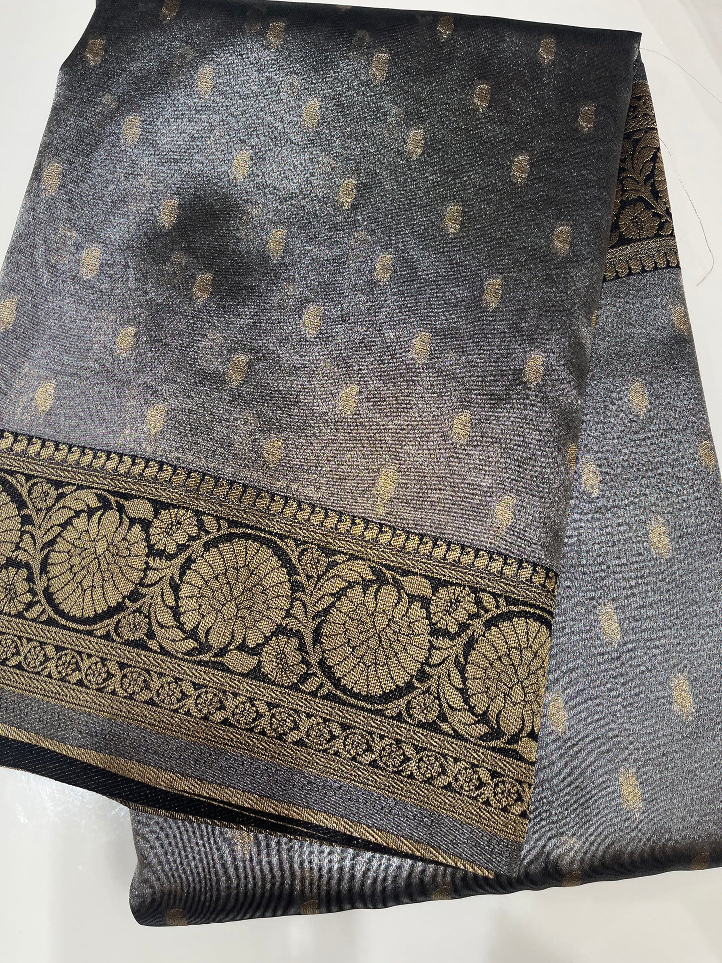 OFFER SALES SAREES -  IHA 34228
