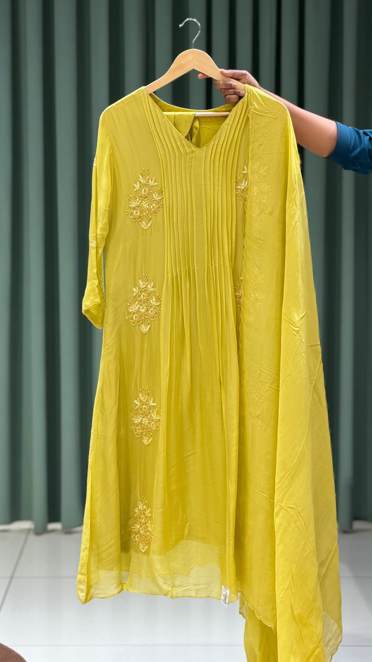 READY TO WEAR TOP, BOTTOM AND DUPATTA - IHA 35963