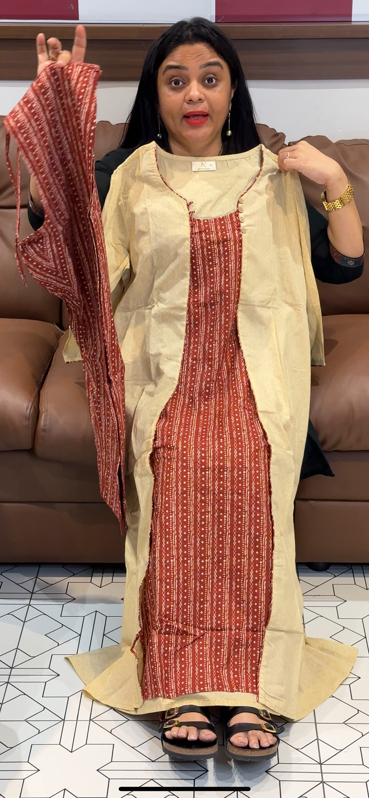 OFFER SALES READY TO WEAR SETS - IHA 35748