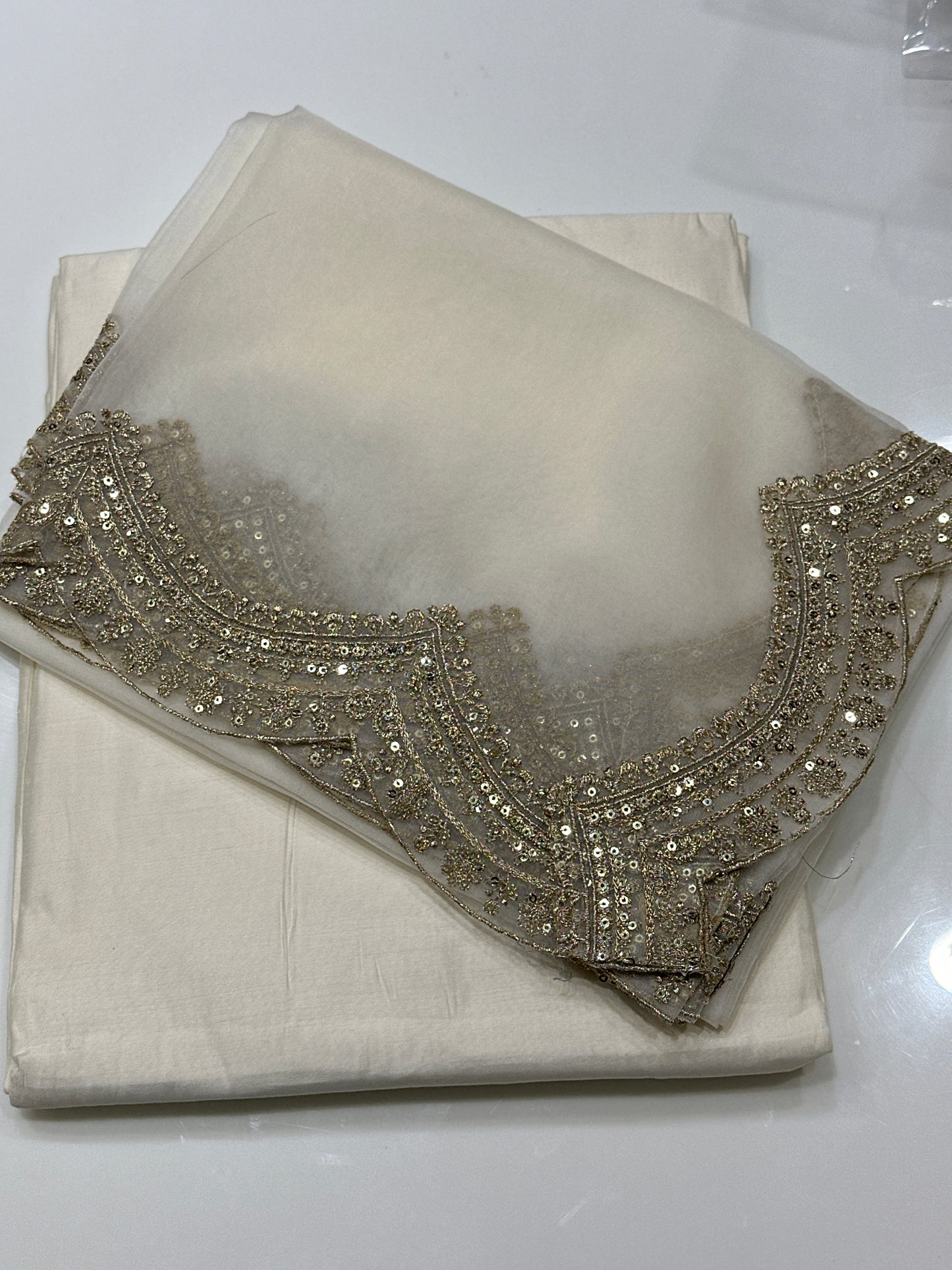 OFFER SALES UNSTITCHED SALWAR SUITS -  IHA 33704