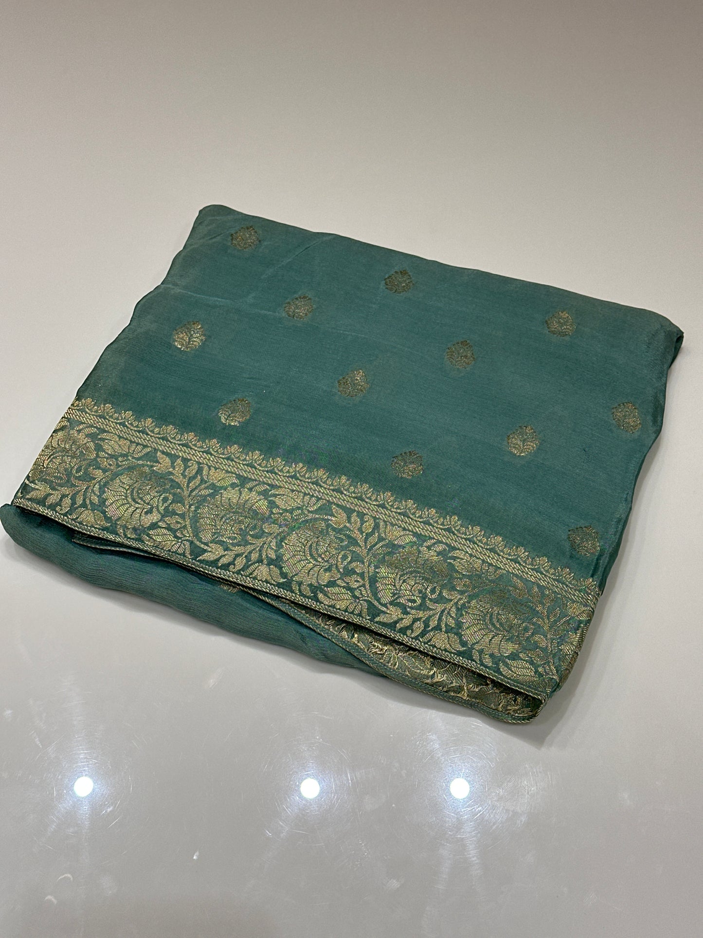 OFFER SALES SAREES - IHA 27131
