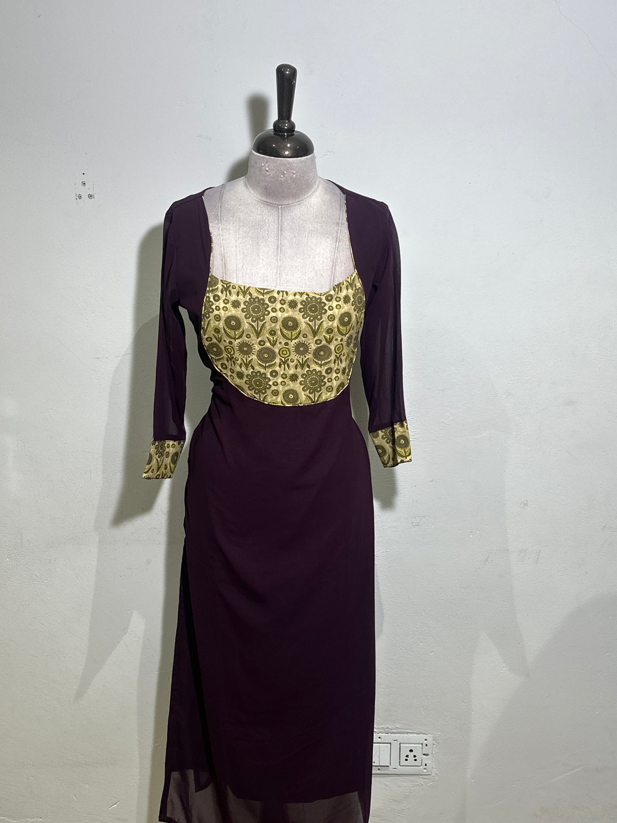 OFFER SALES TOP'S -  IHA 35680
