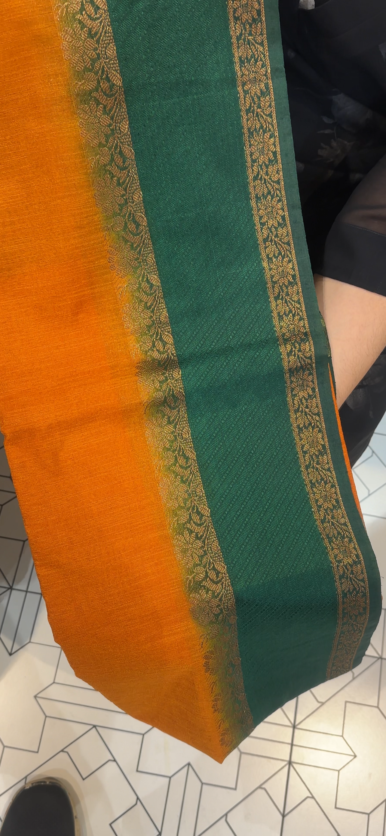 BANARASI SAREES - IHA 34994