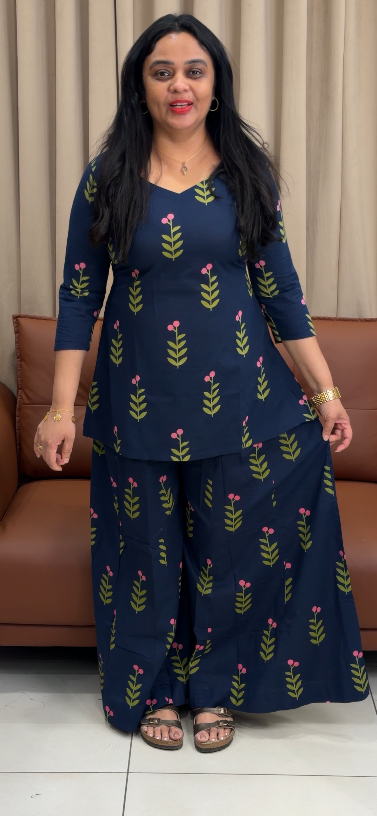 IHA'S IN-HOUSE SHORT TOP AND BOTTOM - IHA 35859