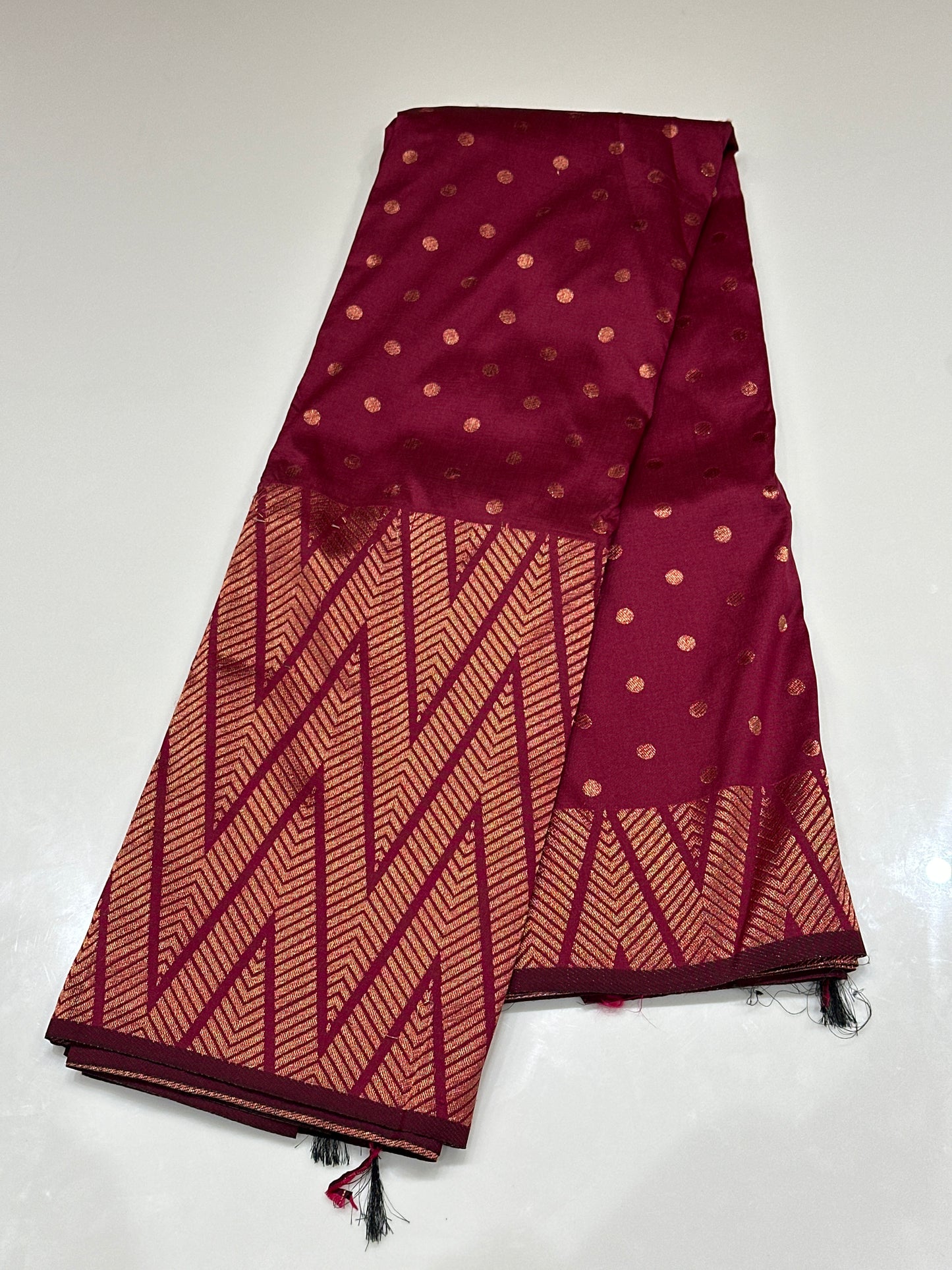 OFFER SALES SAREES - IHA 27178