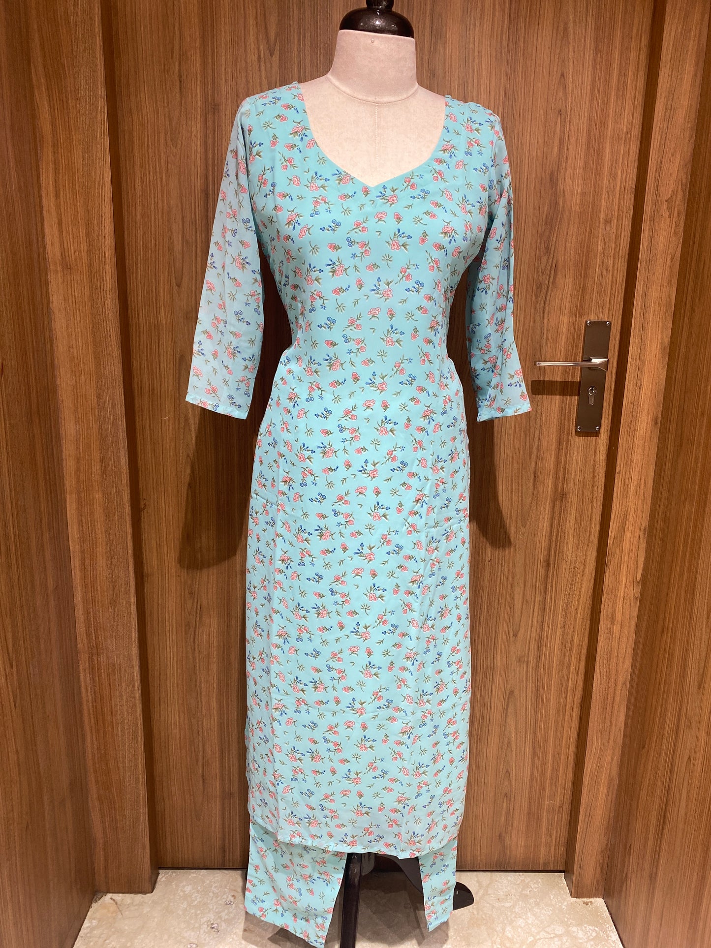 OFFER SALES TOP AND BOTTOM - IHA 27052