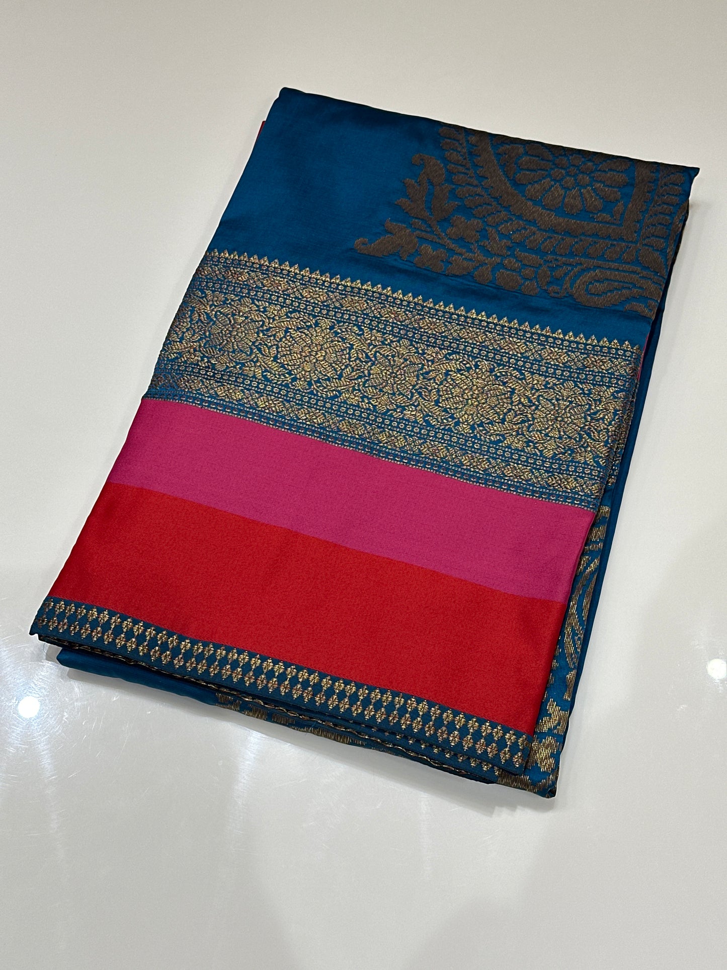 OFFER SALES SAREES - IHA 27131