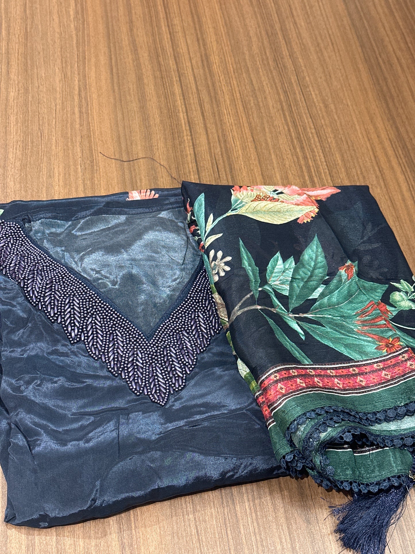 OFFER SALES UNSTITCHED SALWAR SUITS -  IHA 33925