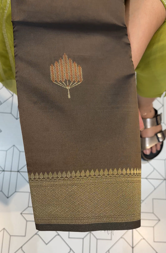 SEMI SOFT SILK  SAREE - IHA 19355