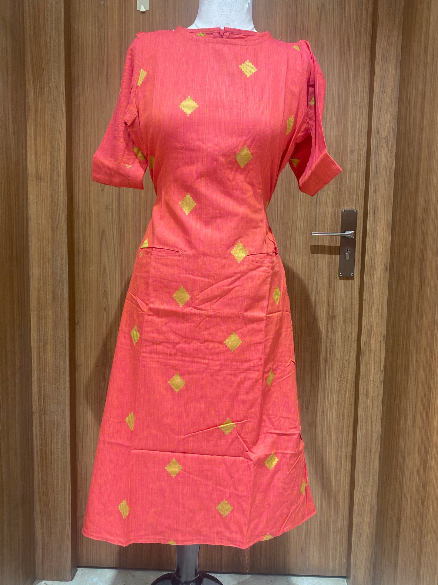 OFFER SALES TOPS COLLECTIONS - IHA 26995