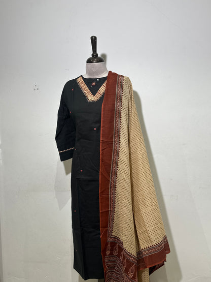 OFFER SALES TOP AND  BOTTOM  -  IHA 35694