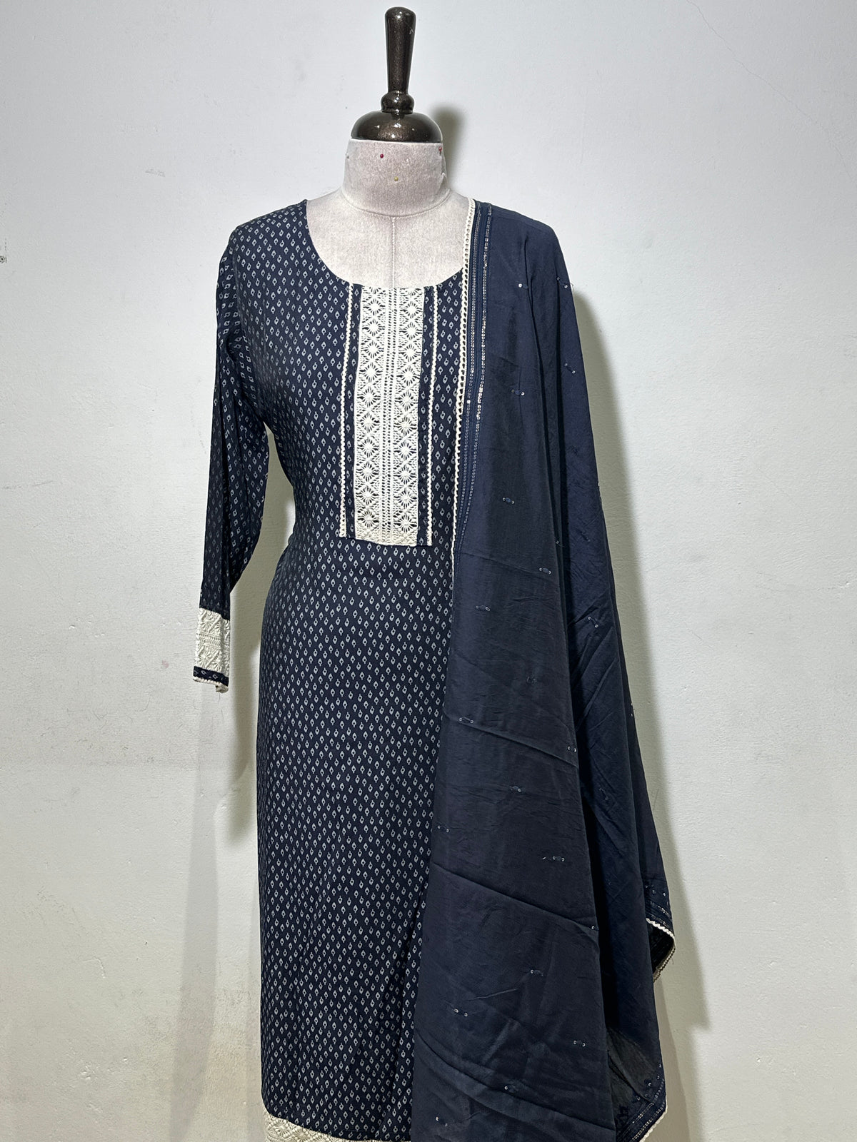 OFFER SALES TOP AND  BOTTOM  -  IHA 35451