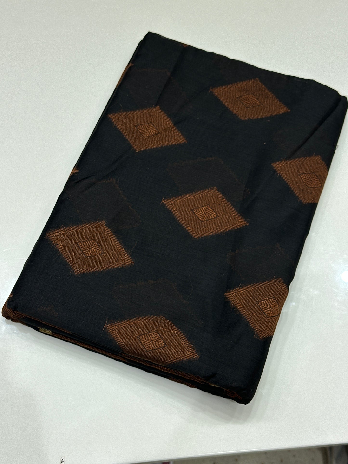 OFFER SALES SAREES - IHA 27171