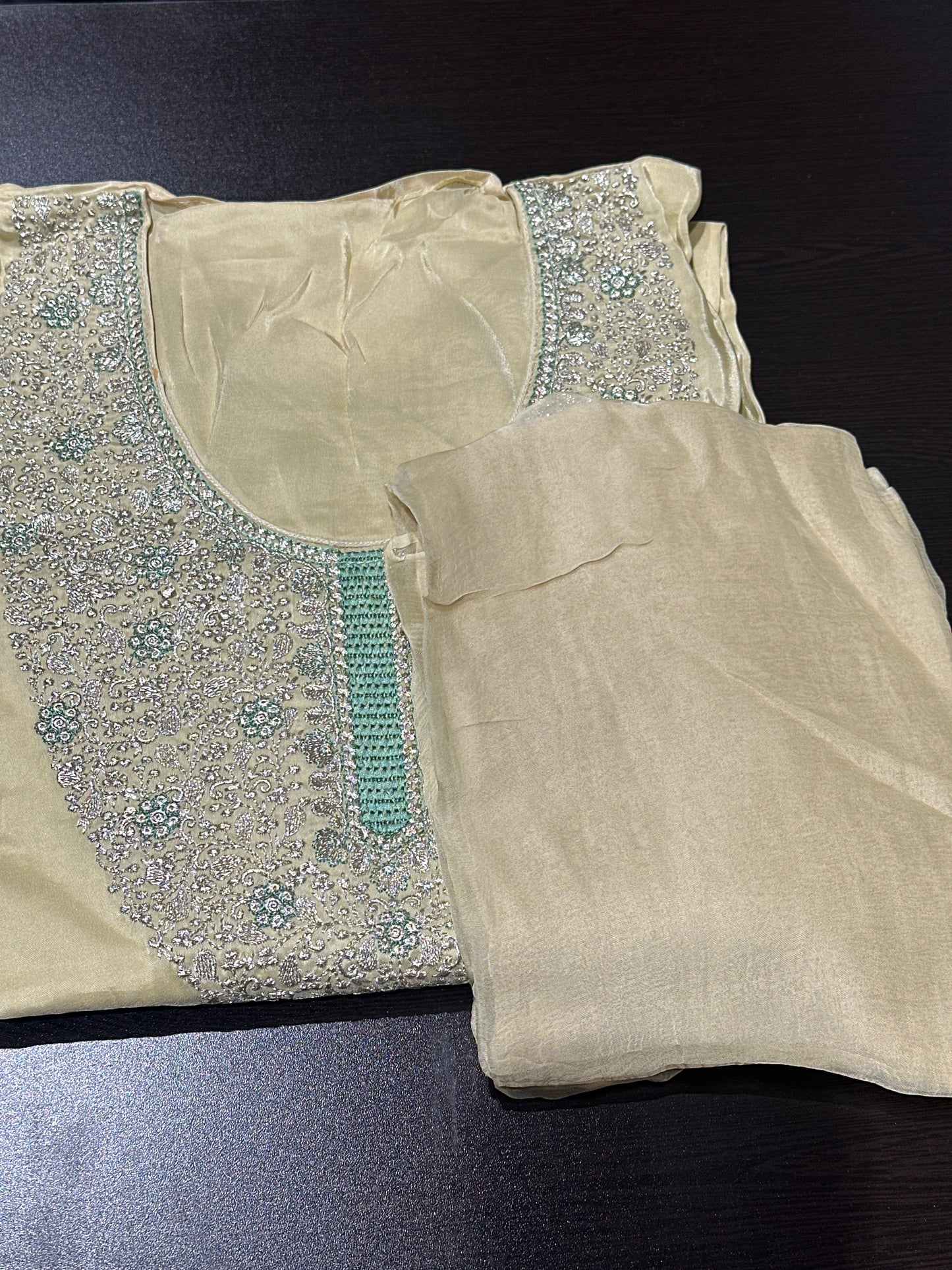 OFFER SALES UNSTITCHED SALWAR SUITS -  IHA 34081