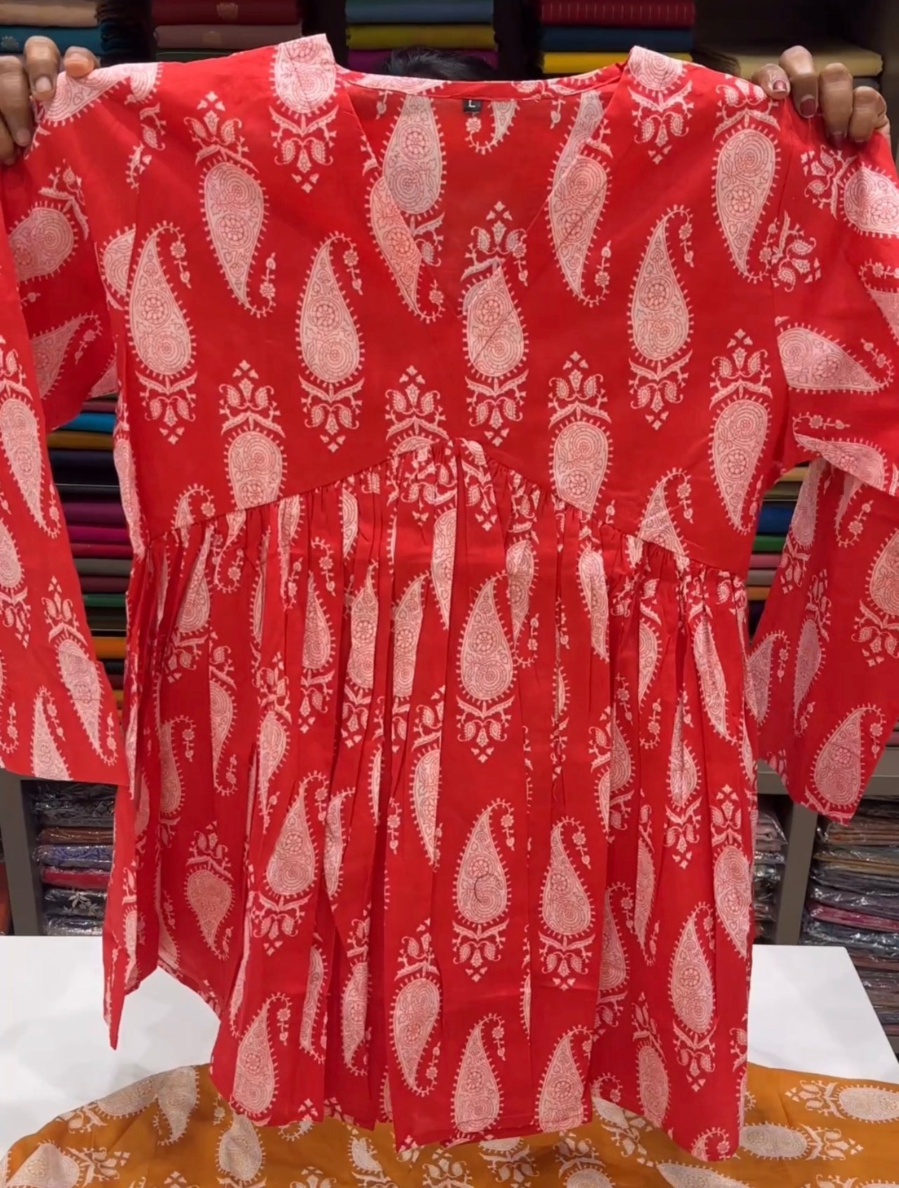 OFFER SALES PRINTED SHORT TOPS - IHA 34639