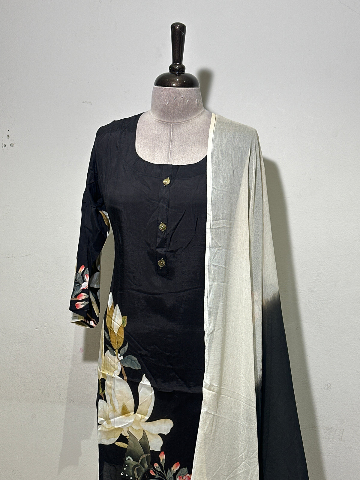 OFFER SALES TOP AND  BOTTOM  -  IHA 35694
