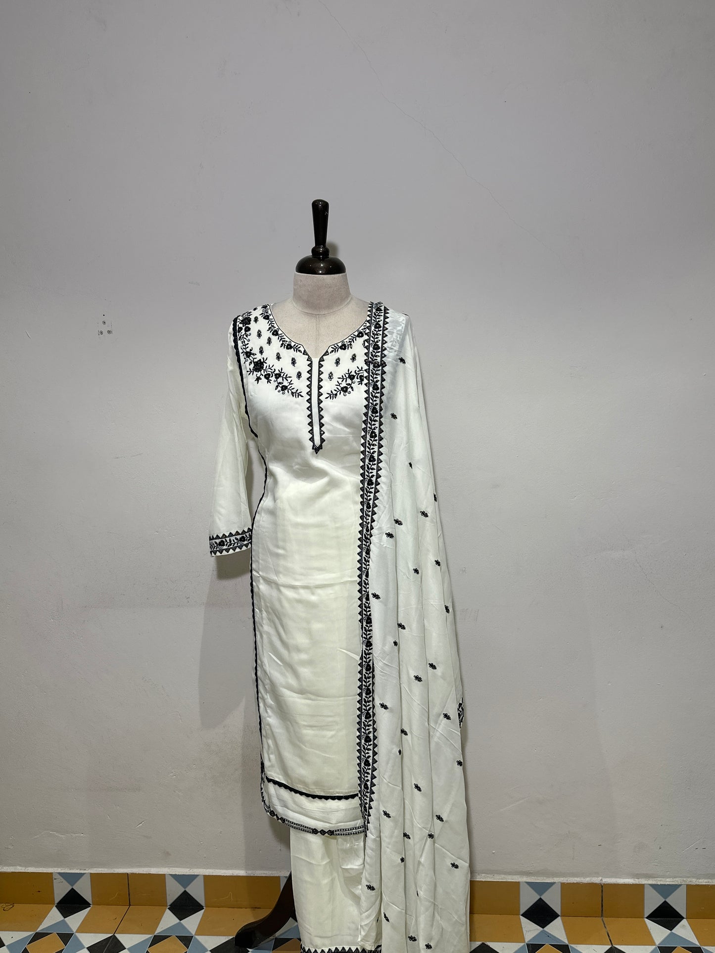 OFFER SALES TOP AND  BOTTOM  -  IHA 34293