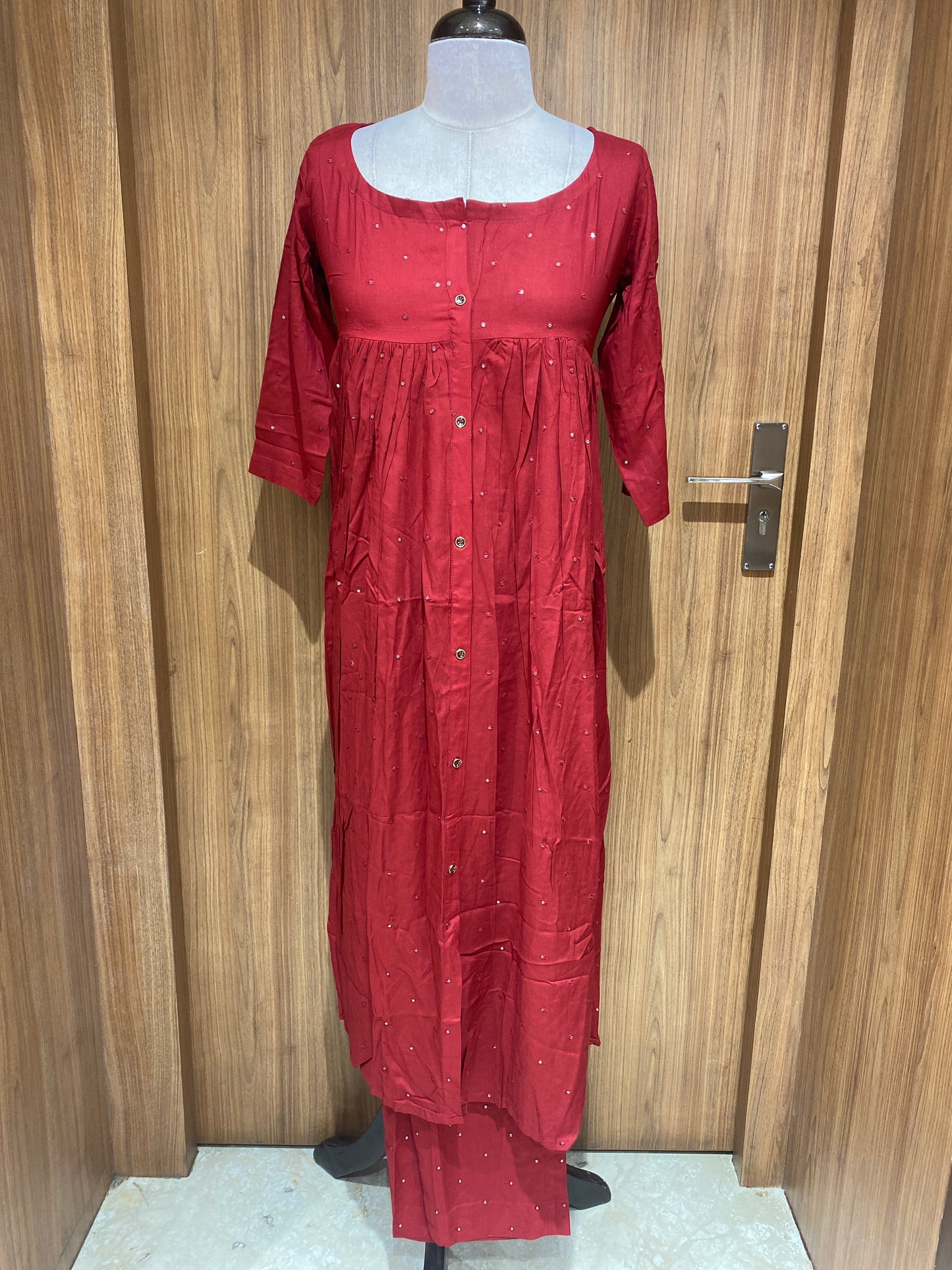 OFFER SALES TOP AND BOTTOM - IHA 27057