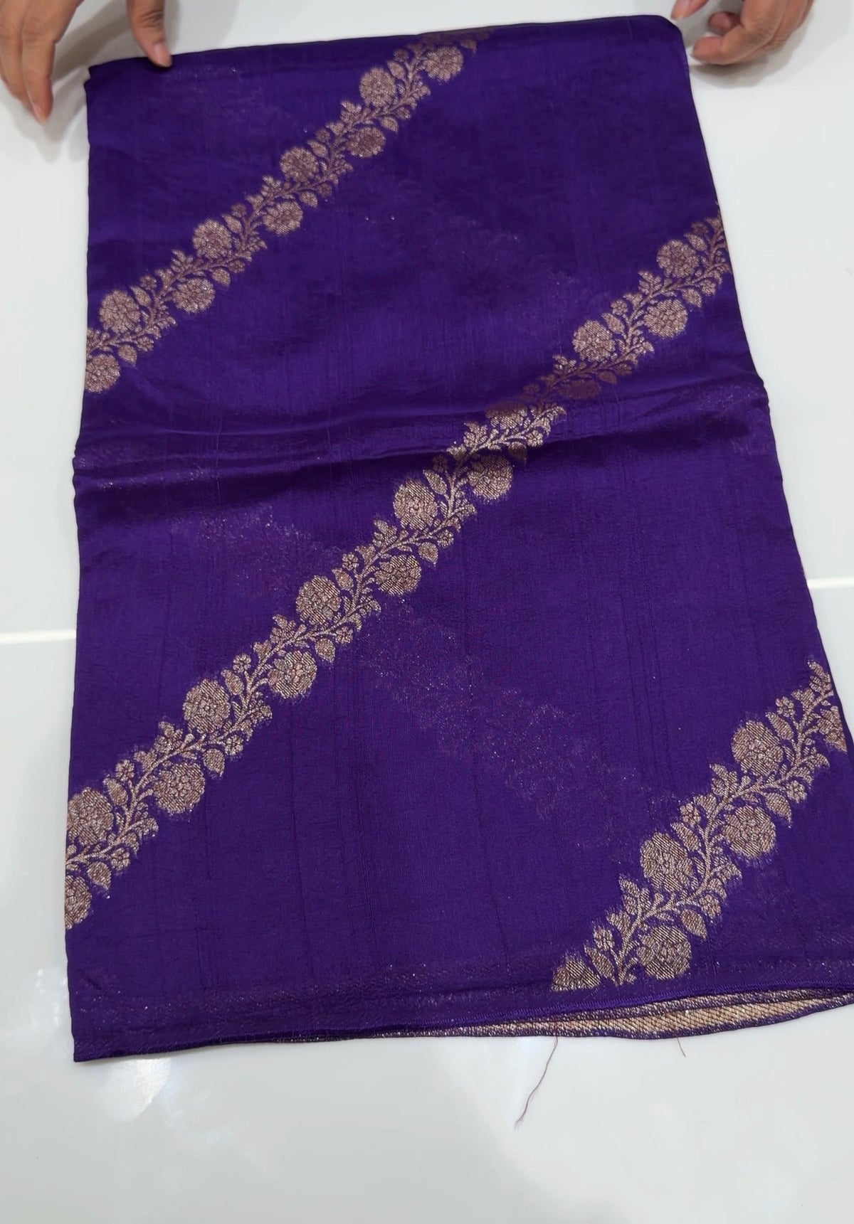 OFFER SALES SAREES - IHA 35387