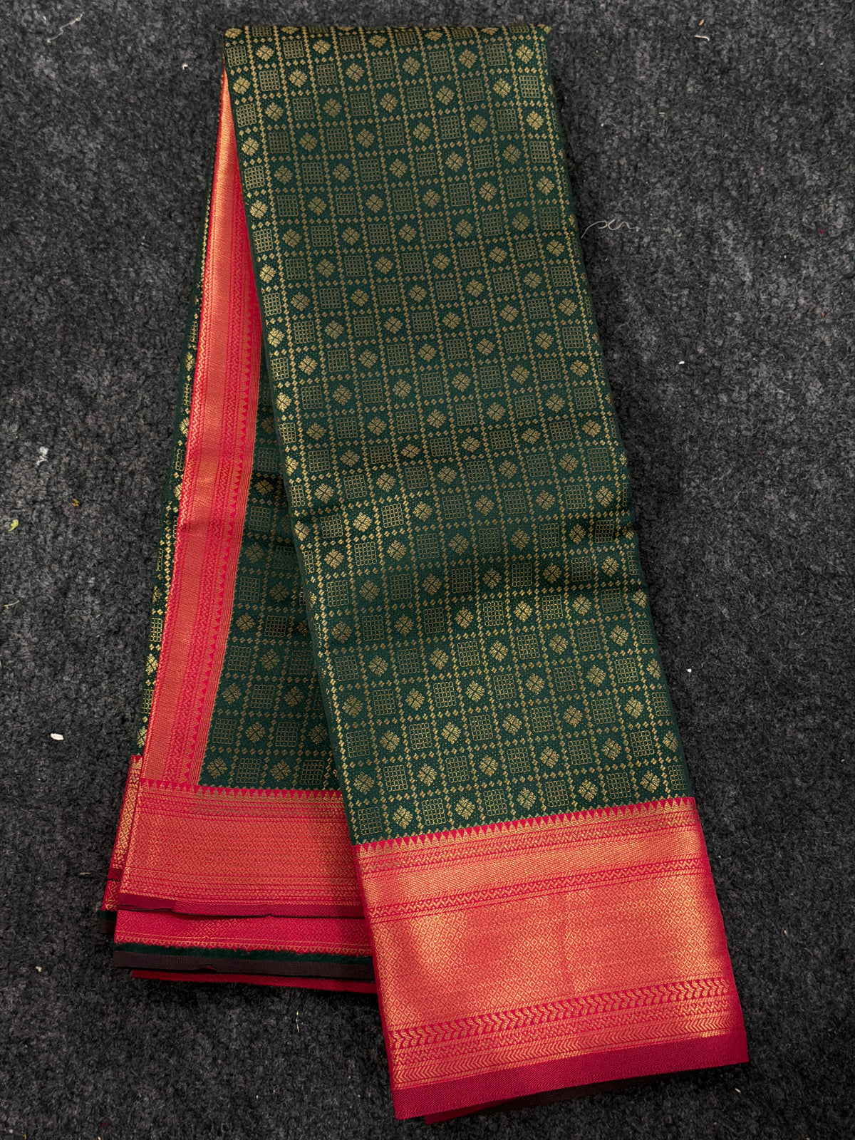 OFFER SALES SAREE -  IHA 35807