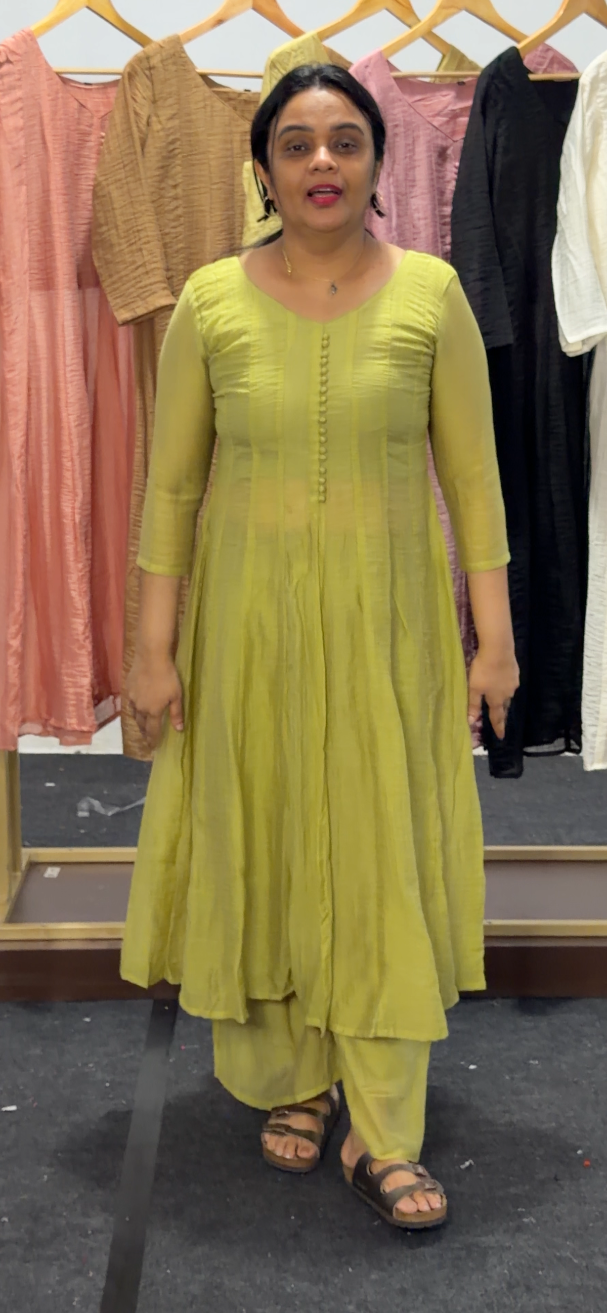 IMPORTED TOP AND BOTTOM  - IHA 36069