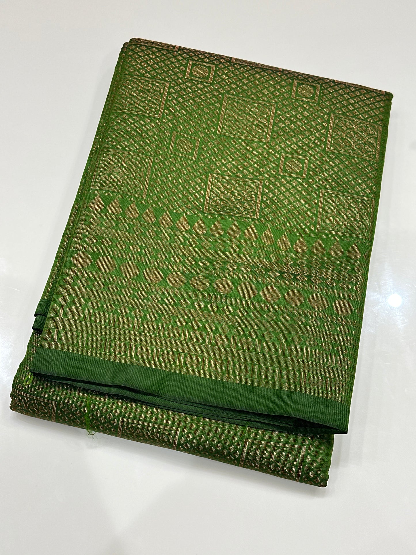 OFFER SALES SAREES - IHA 27171
