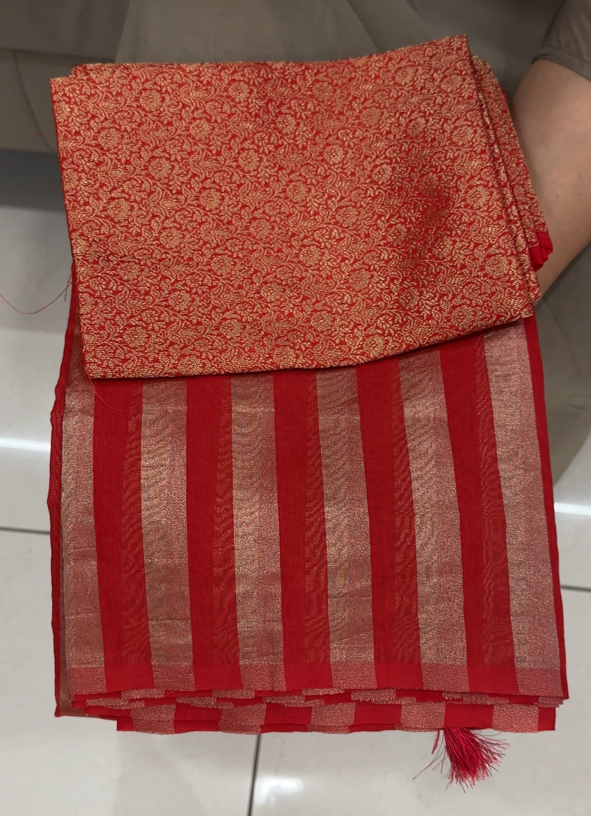 BUDGET BUY BANARASI SAREES - IHA 27015