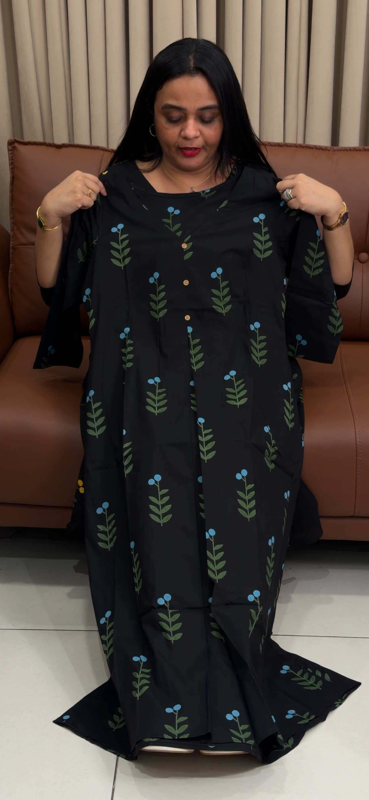 IHA'S IN-HOUSE PRINTED TOPS - IHA 34759
