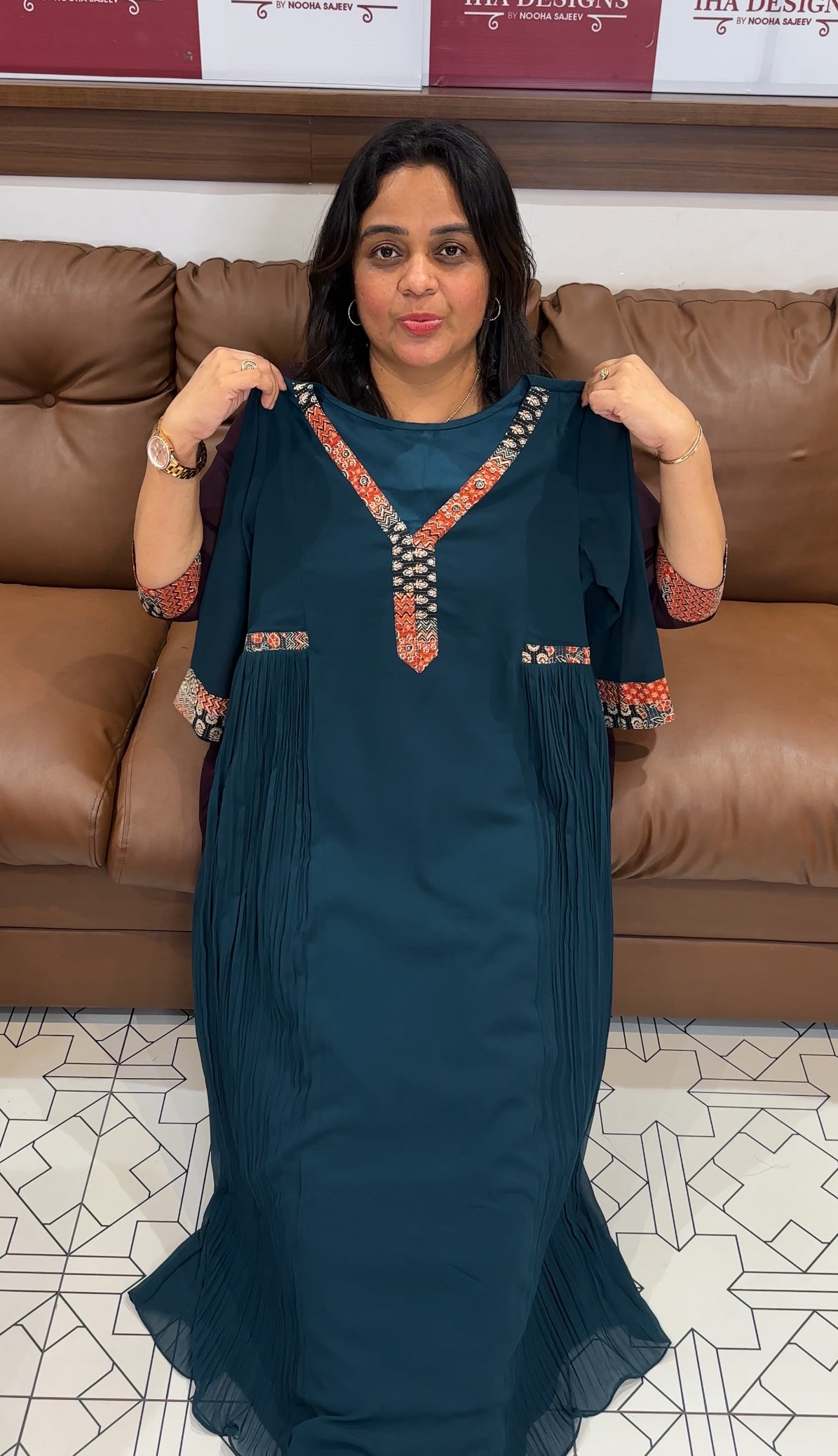 IHA'S IN -HOUSE LONG A-LINE TOPS - IHA 27158