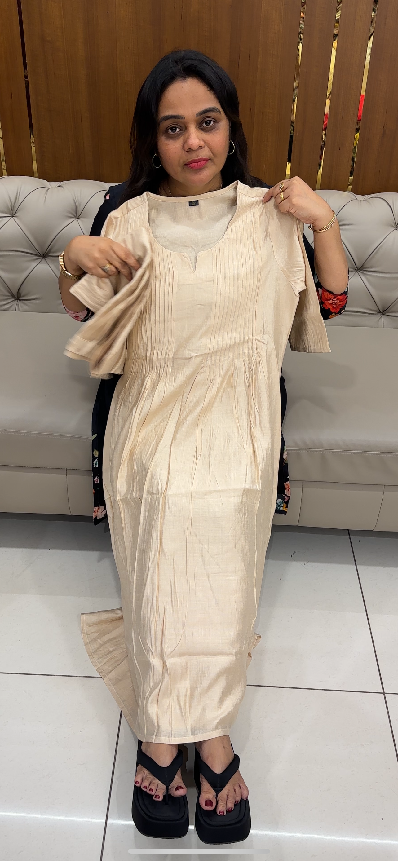 READY TO WEAR COLLECTIONS - IHA 28696